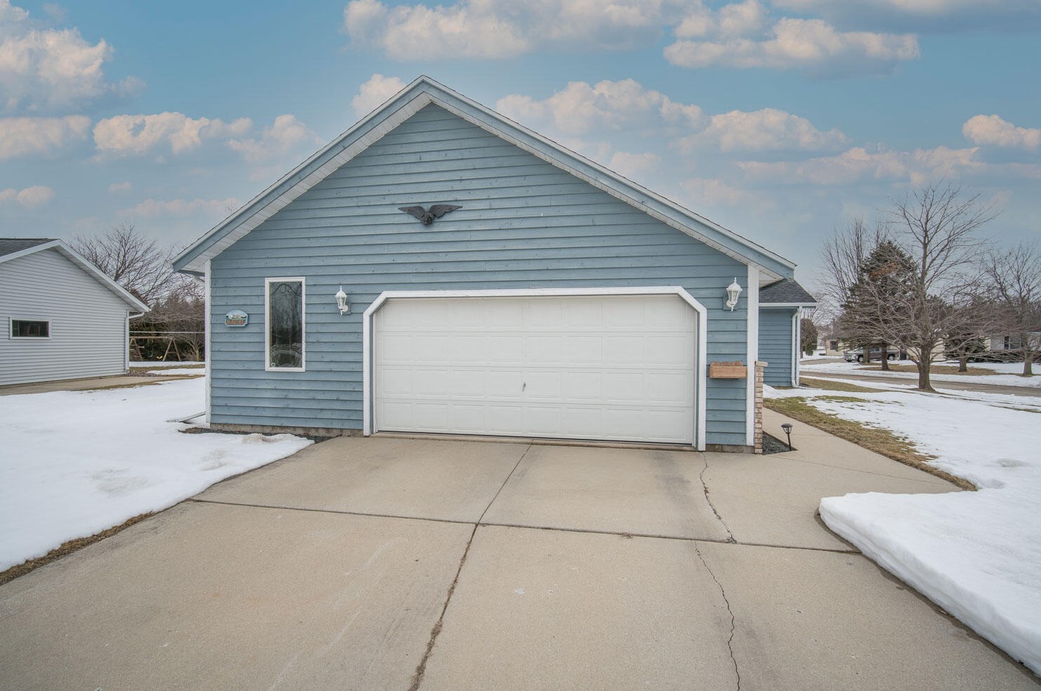516 Paul Ave, Campbellsport WI  53010-2766 exterior