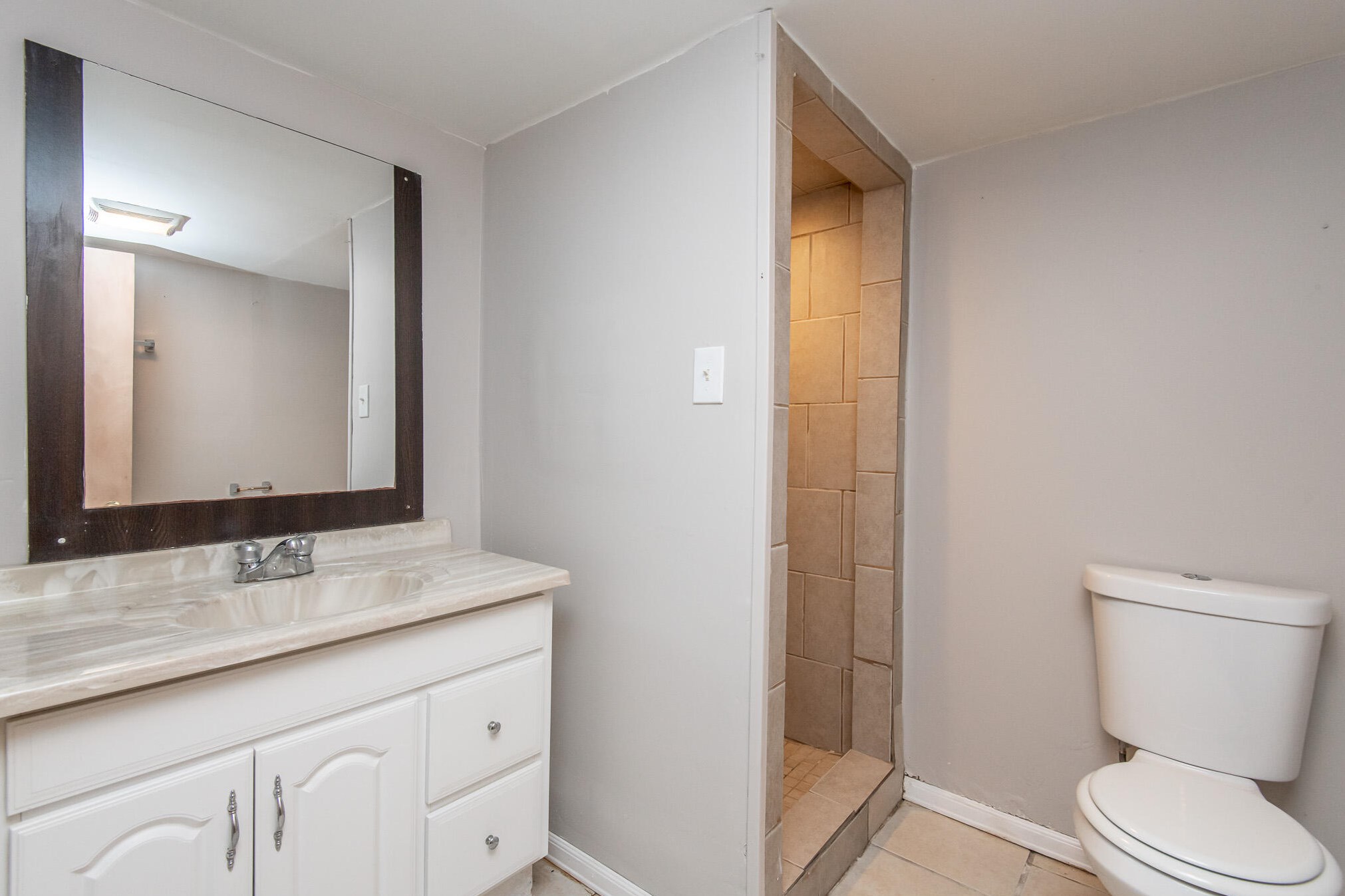 2036 Carlisle Ave, Racine WI  53404-2110 exterior