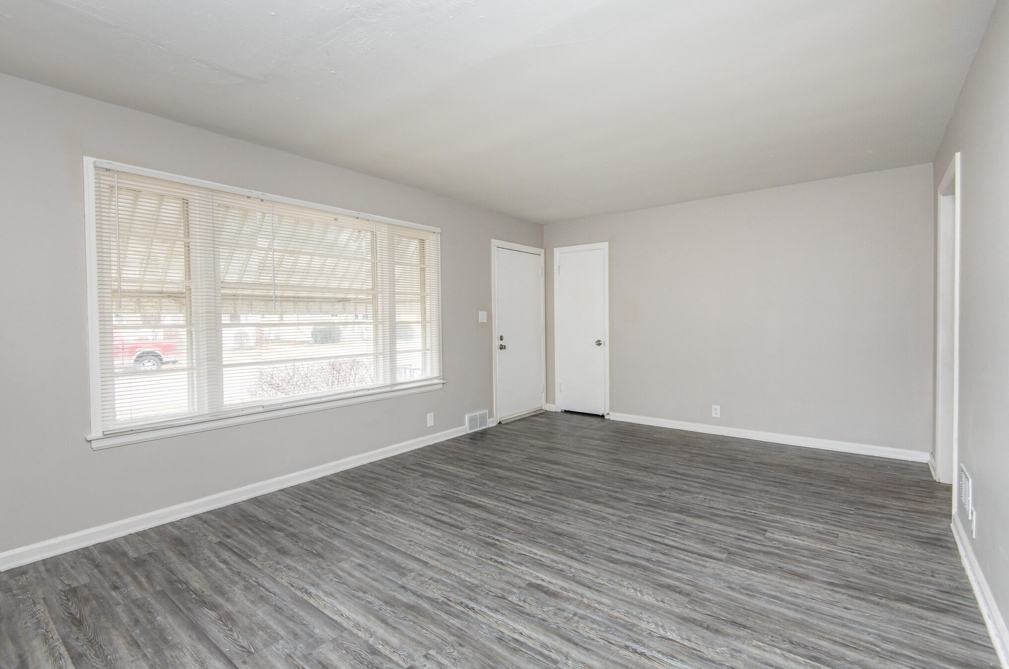 2036 Carlisle Ave, Racine WI  53404-2110 exterior