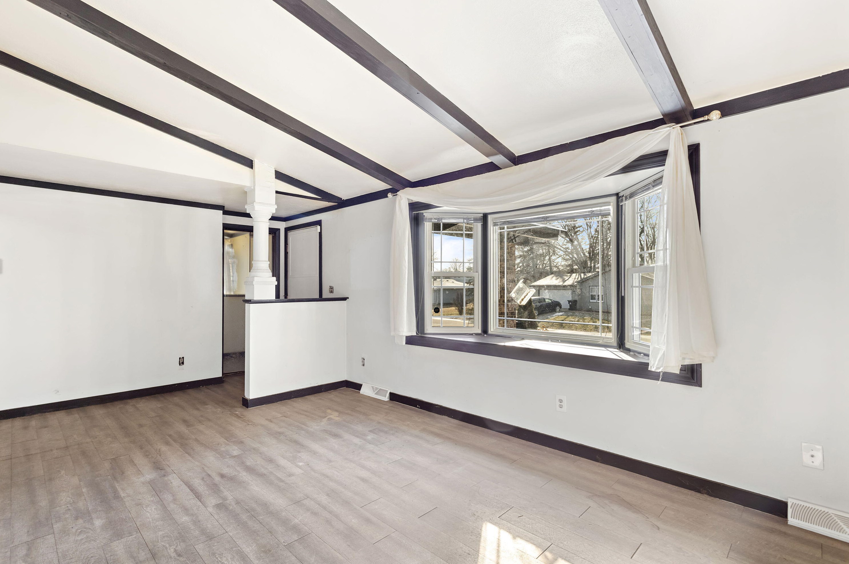 5330 Admiralty Ave, Racine, WI 53406-5300