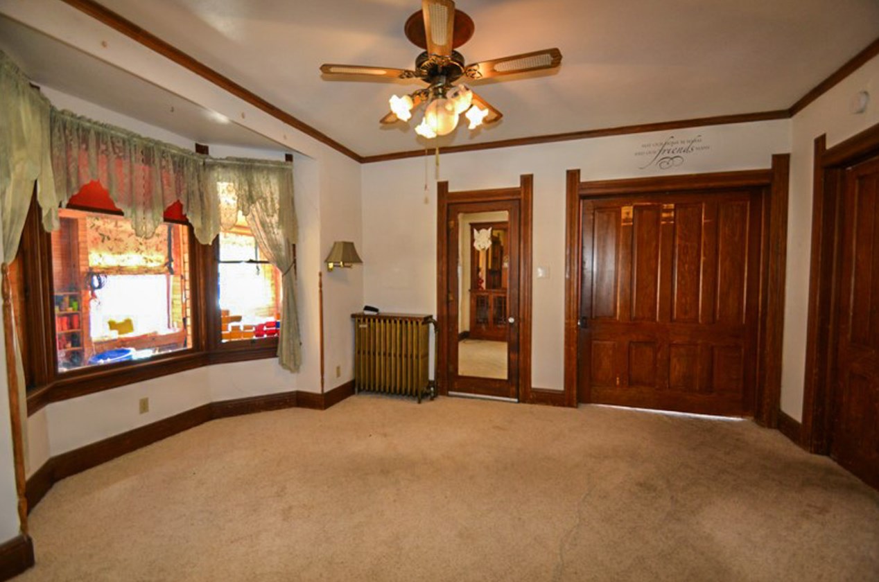 938 N Water St, Knowles, WI 53048