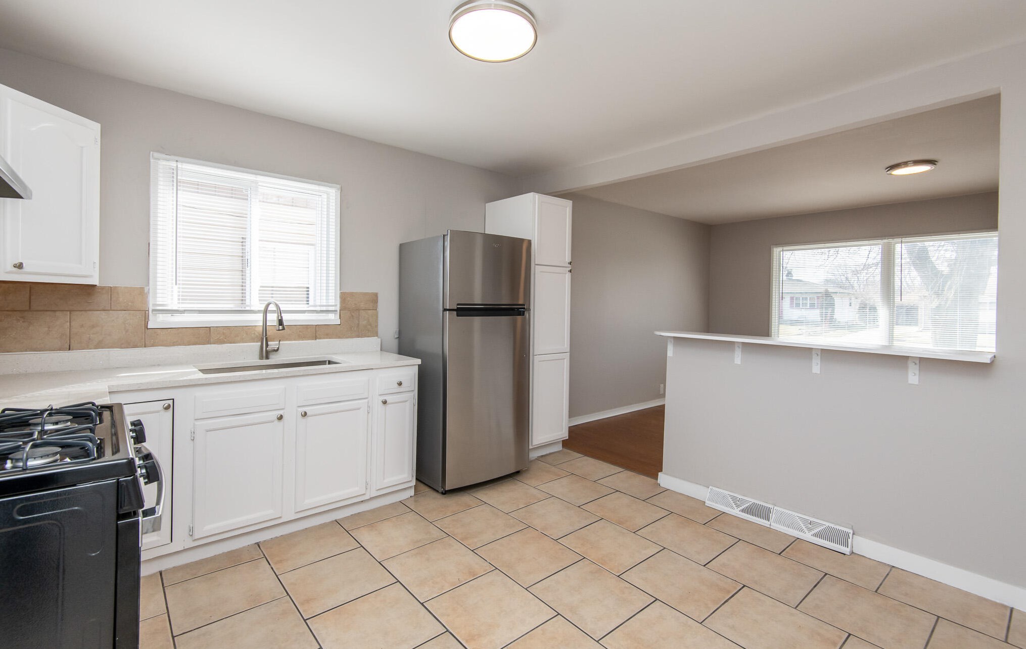 1917 Mount Pleasant St, Racine WI  53404-2236 exterior