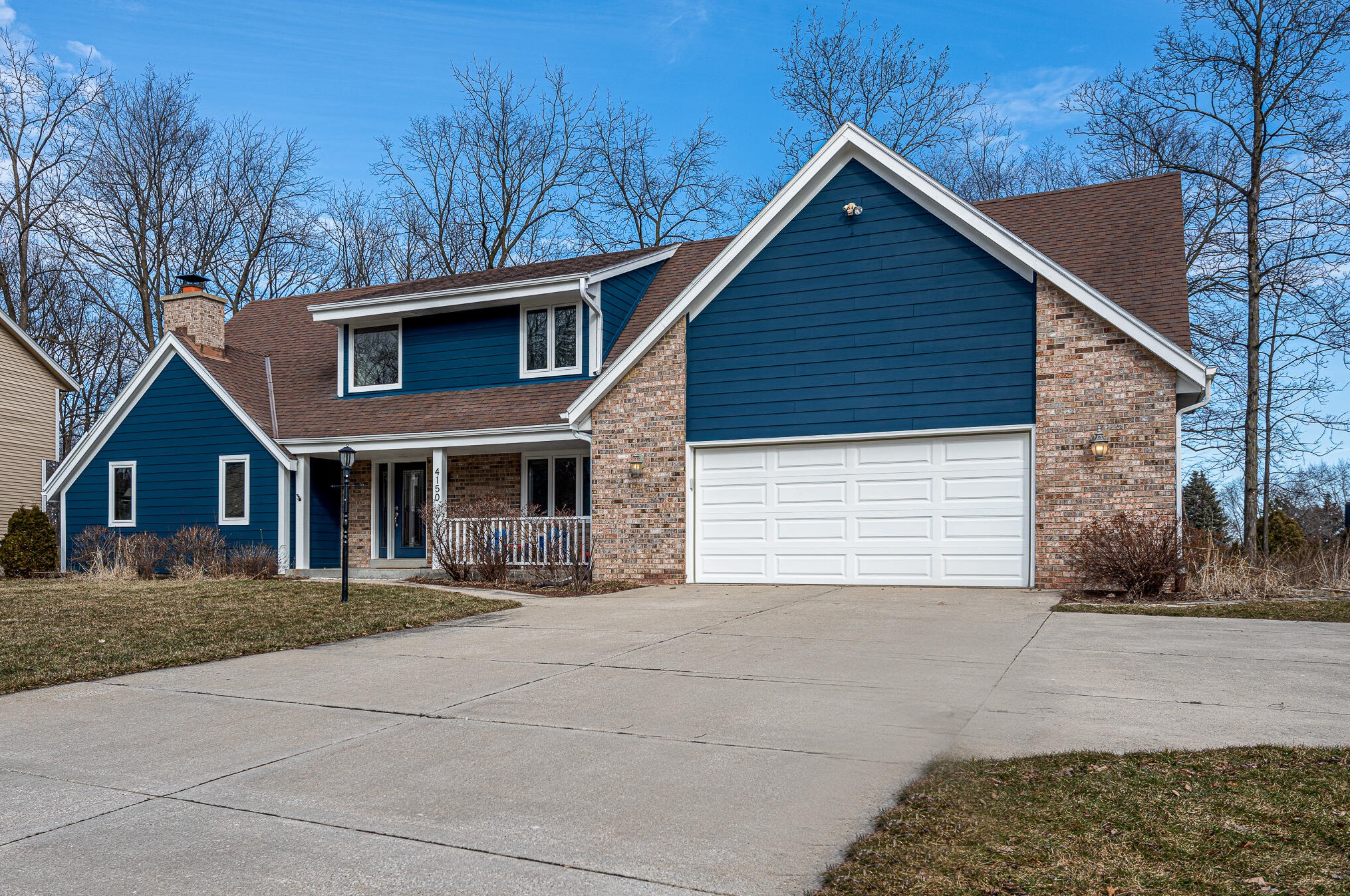 4150 S Carnaby Ln, Waukesha, WI 53151