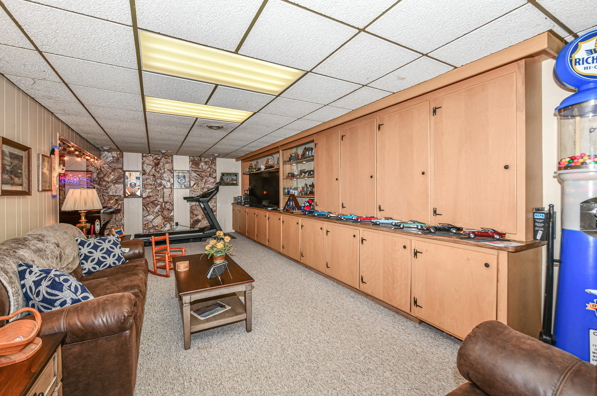 2840 117, Milwaukee WI 53222-4104 exterior