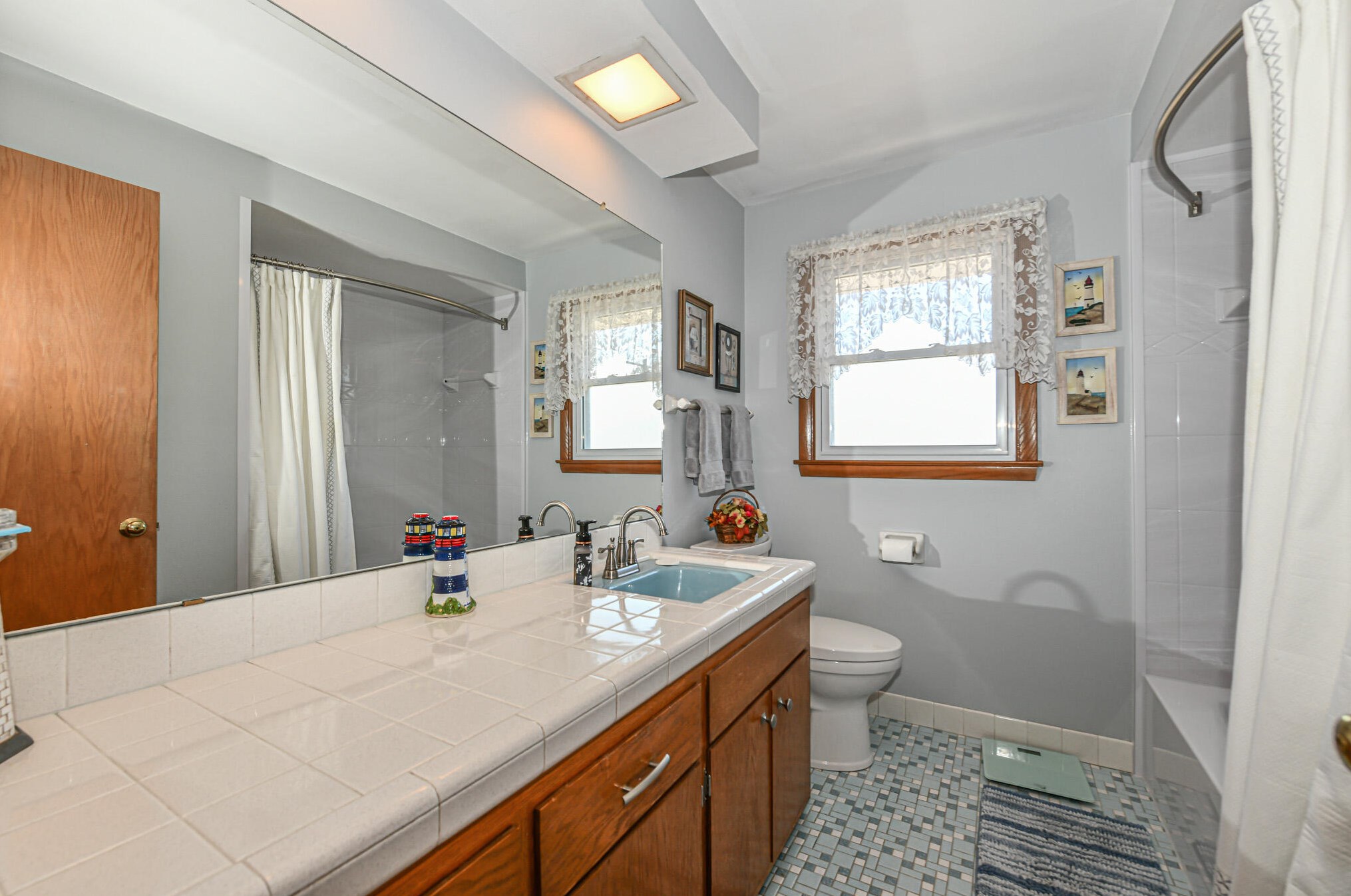 2840 117, Milwaukee WI 53222-4104 exterior