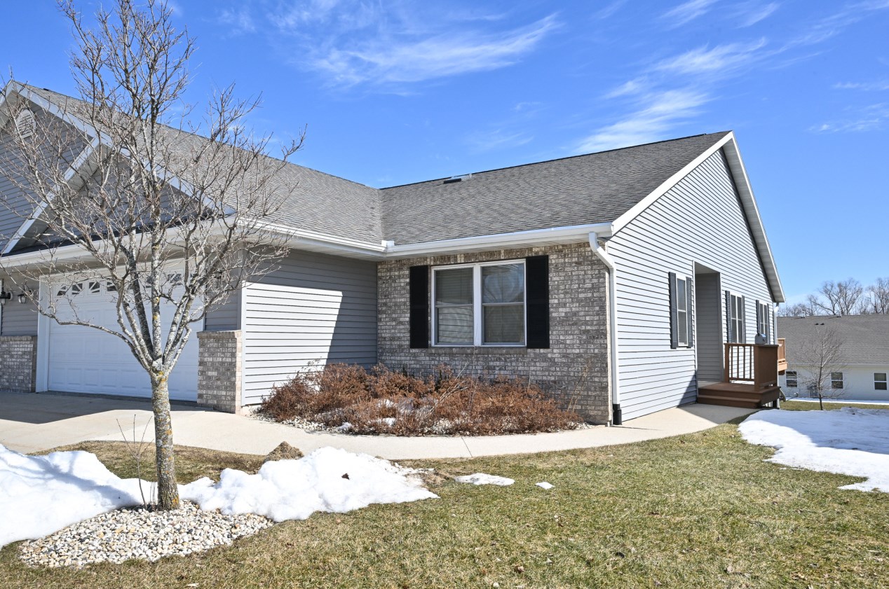 740 Chief Kewaskum Pl, Kewaskum, WI 53040