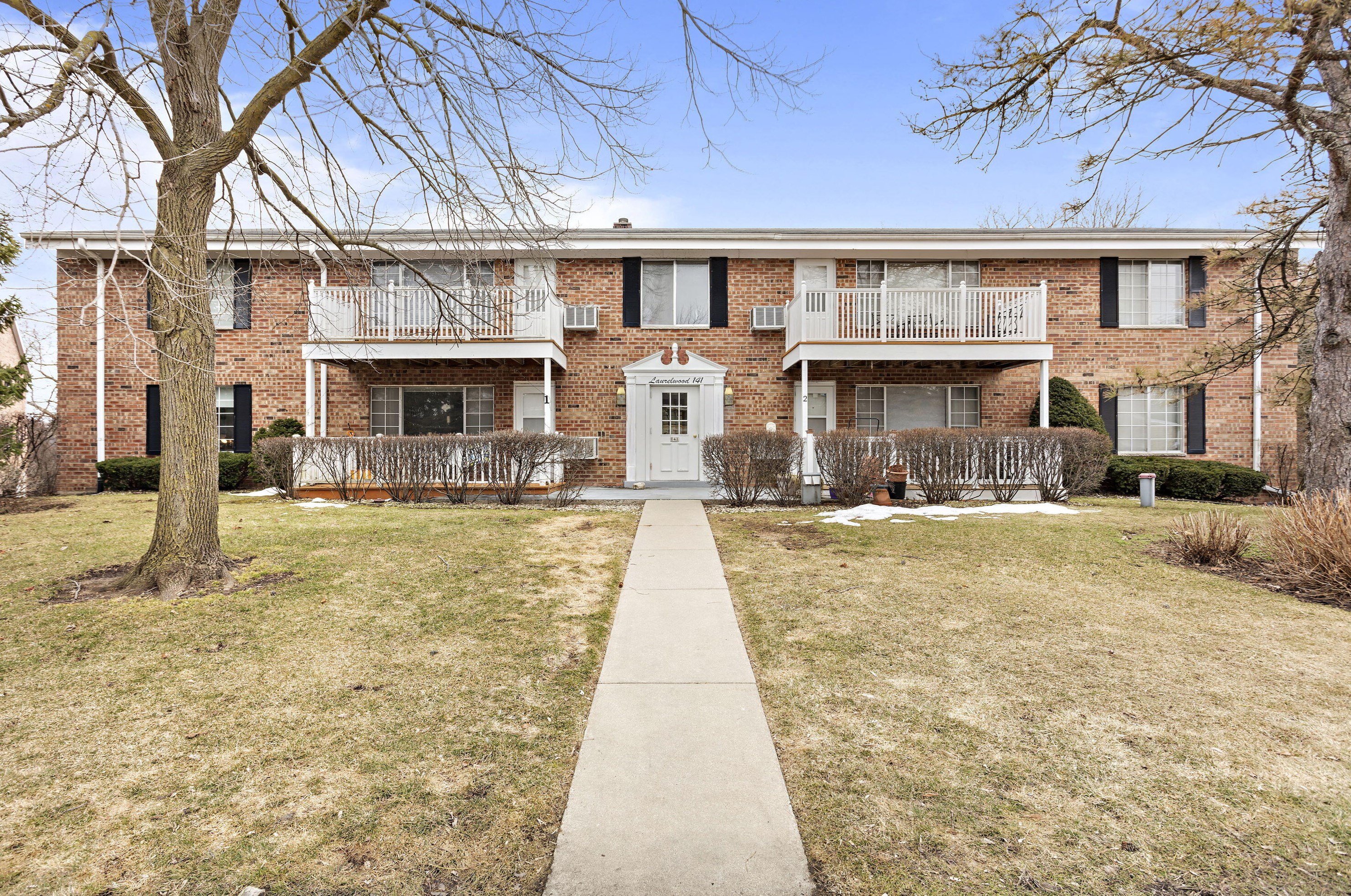 141 Linden Ln #7, Thiensville, WI 53092