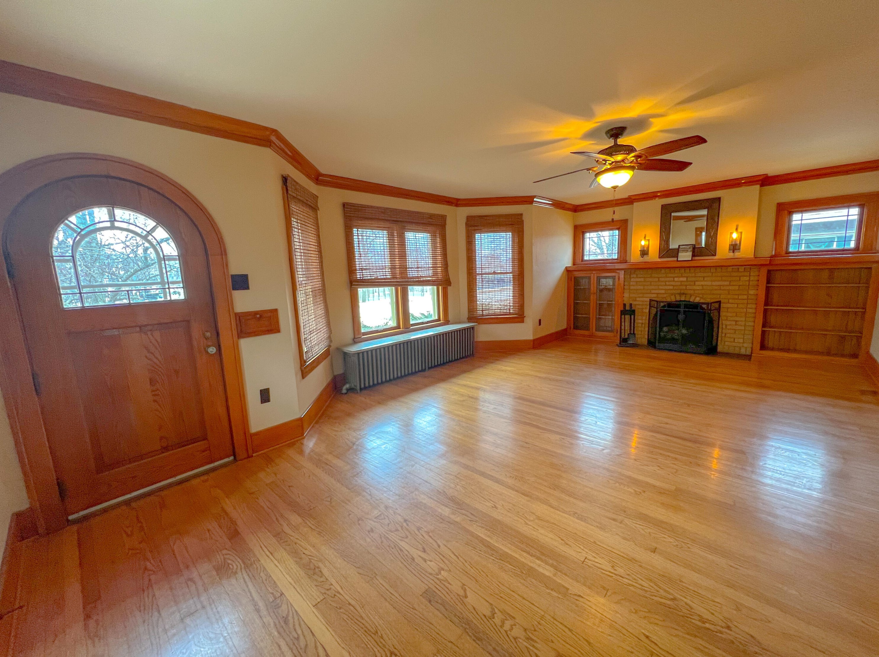 125 N Greenfield Ave, Waukesha, WI 53186