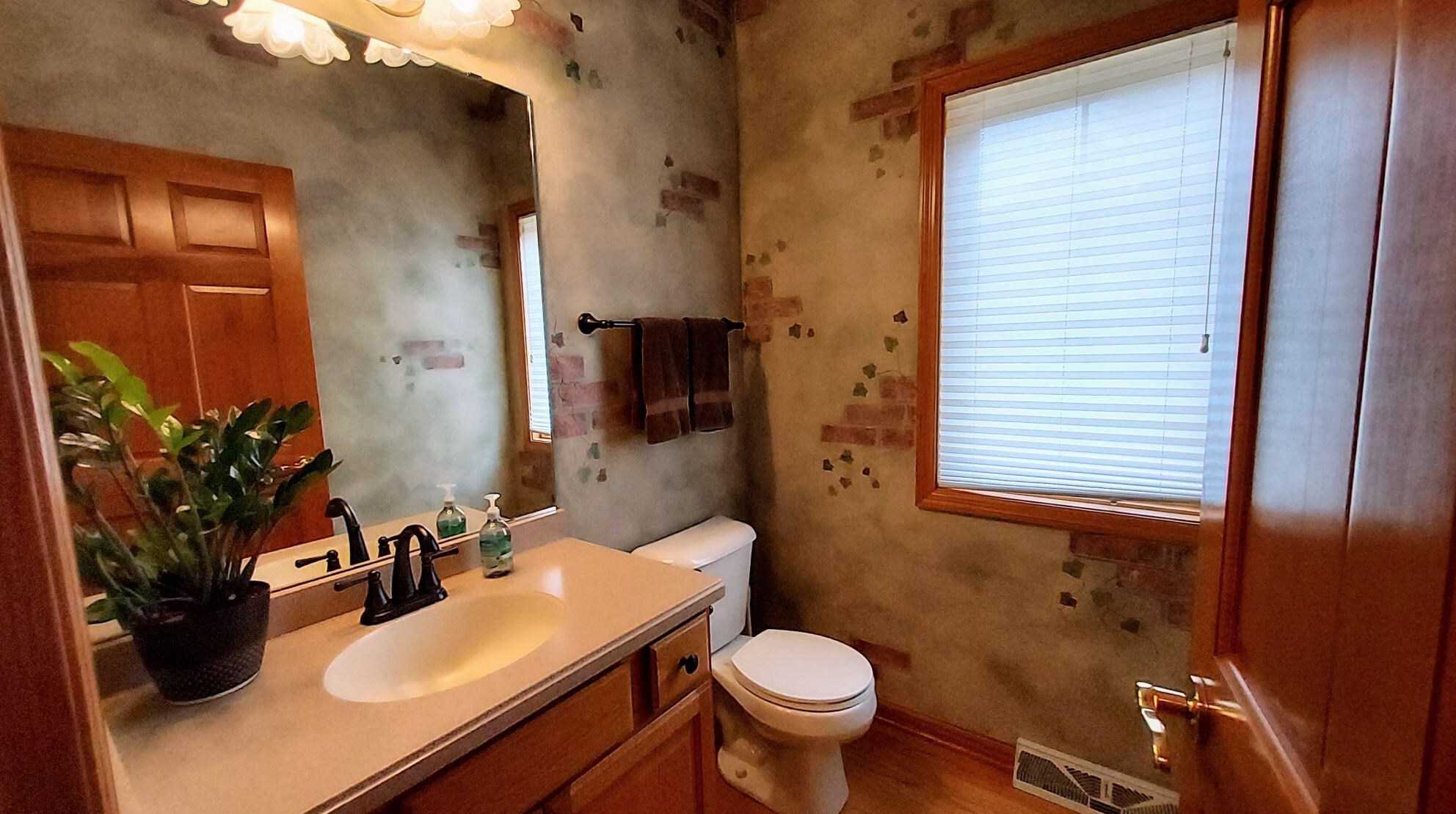 8157 Woodfield Dr, Hales Corners WI  53132-8386 exterior