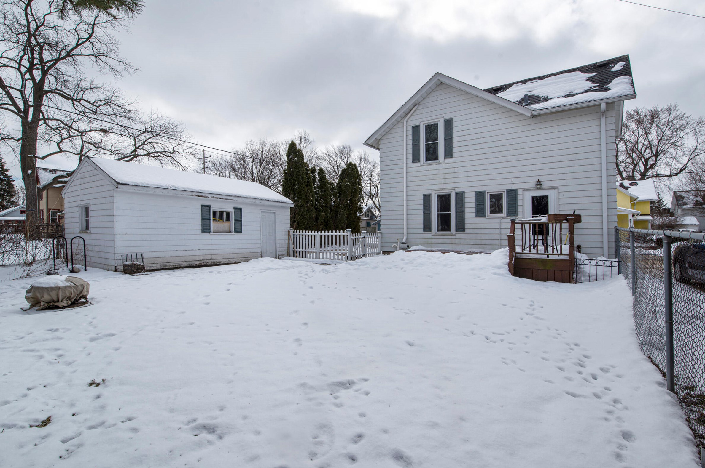 514 Wood St, Waukesha, WI 53186