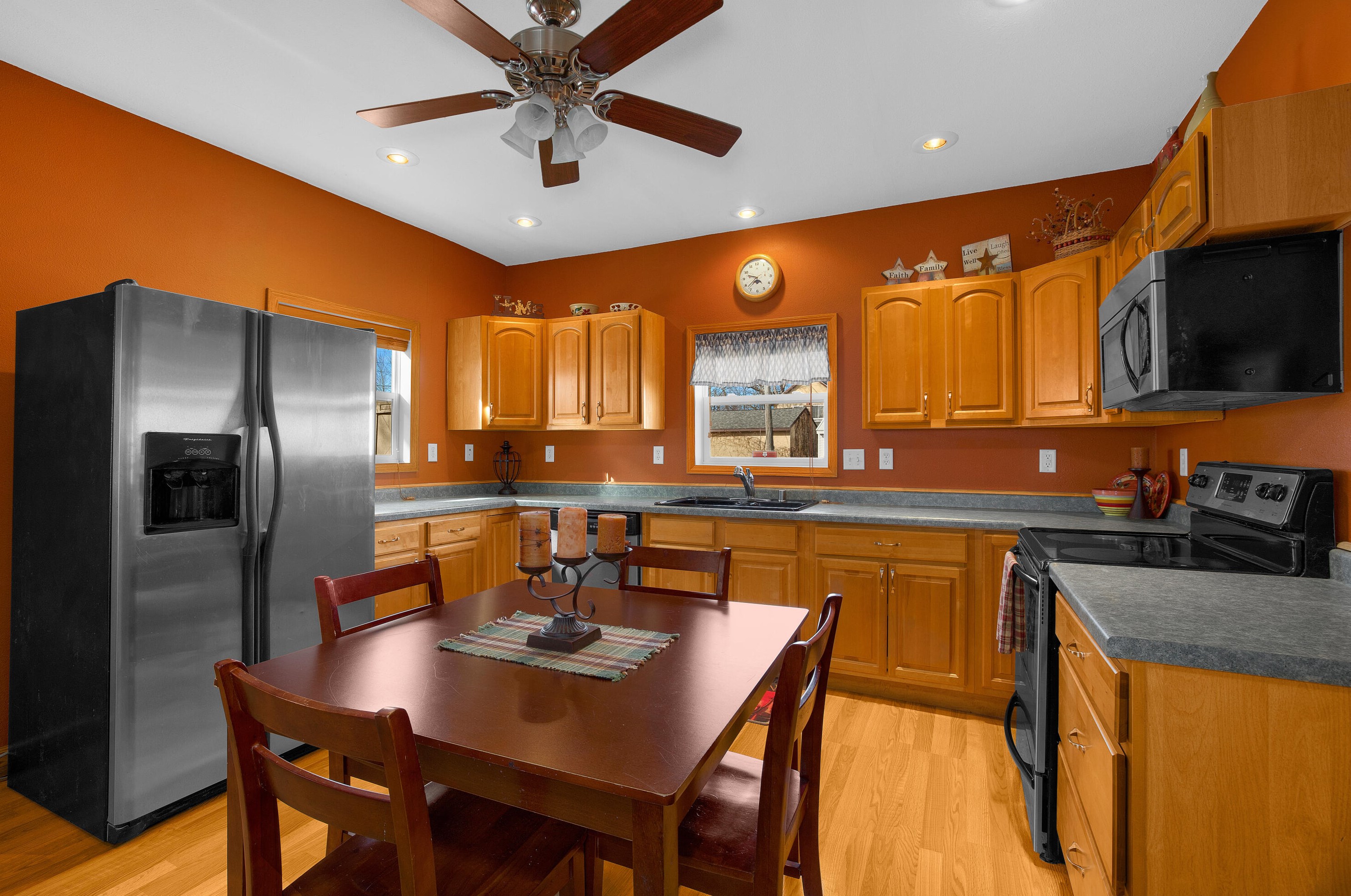 2310 13th Pl S, La Crosse, WI 54601