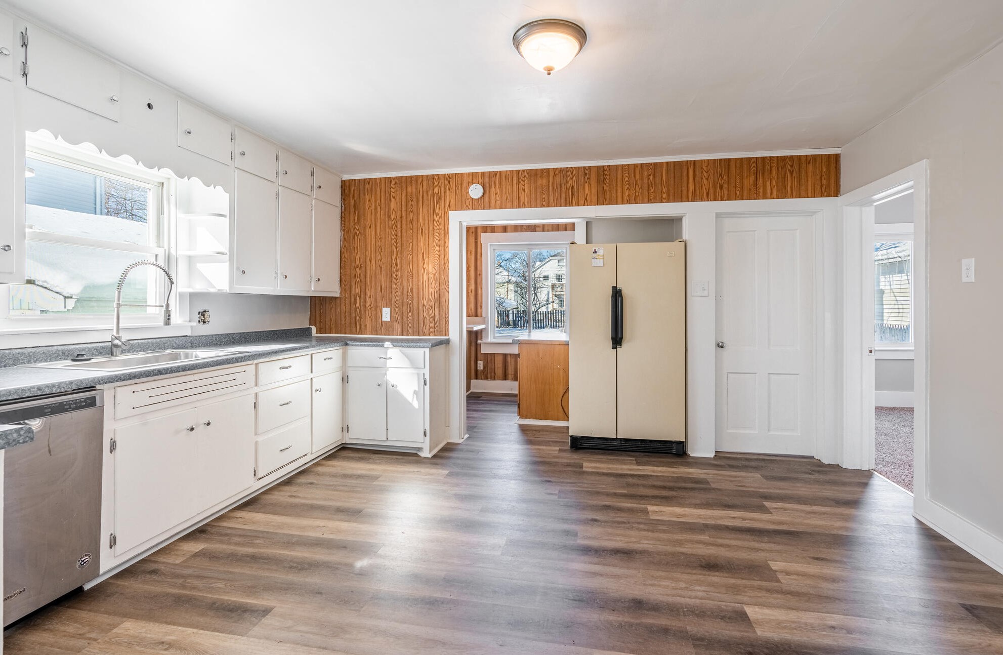 1528 11th St, Sheboygan, WI 53081-2630
