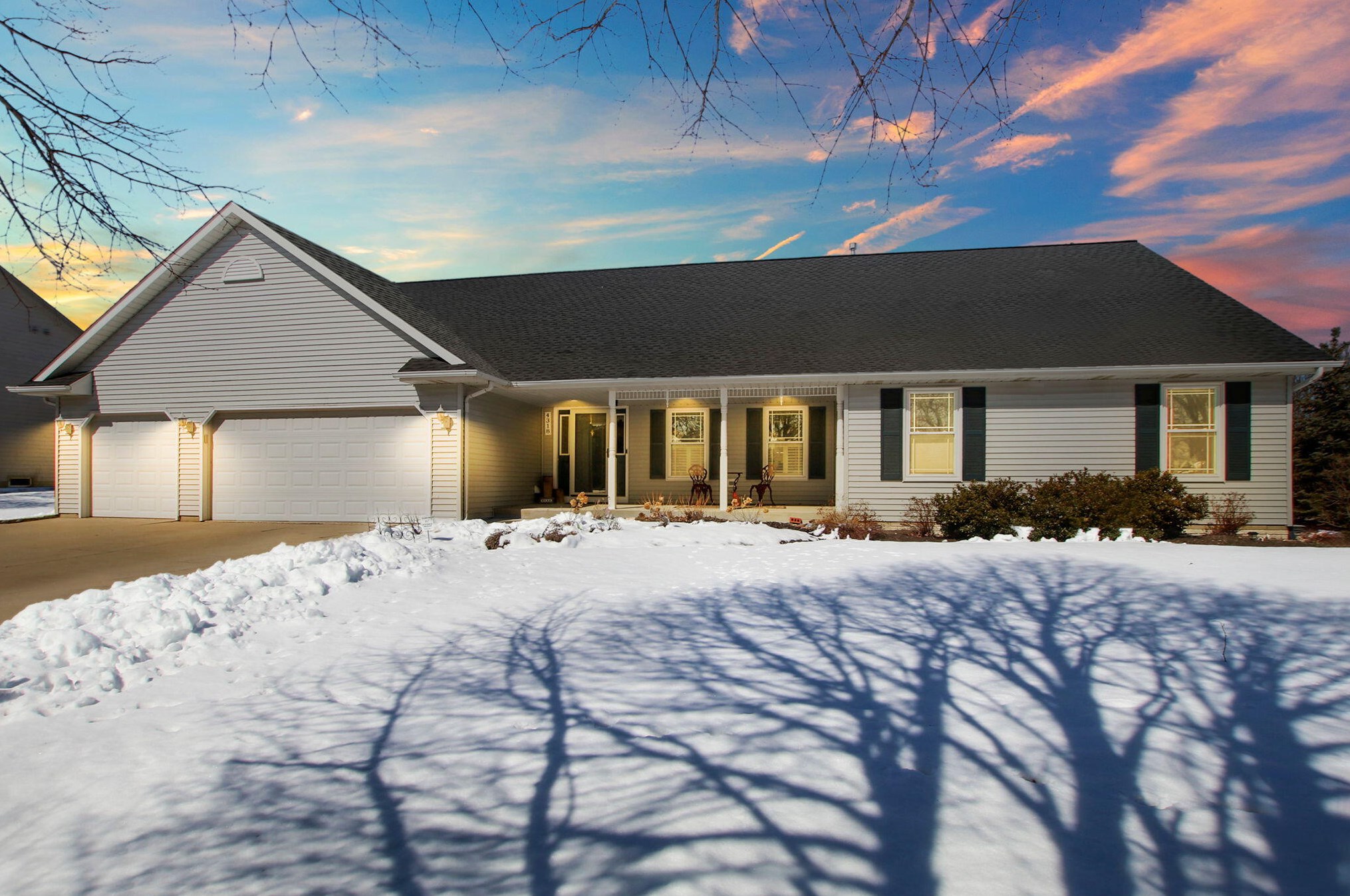4318 110th St, Kenosha, WI 53158