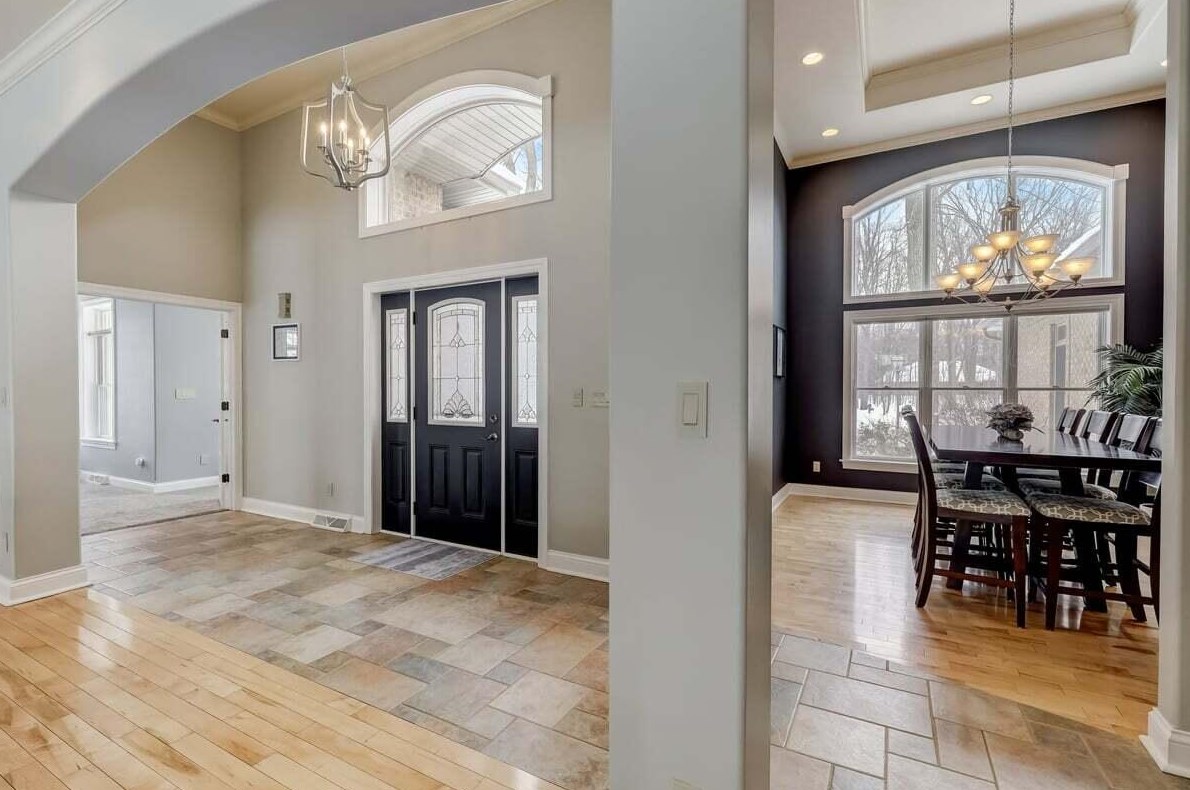 1947 Southwood Trail, West Bend, WI 53090