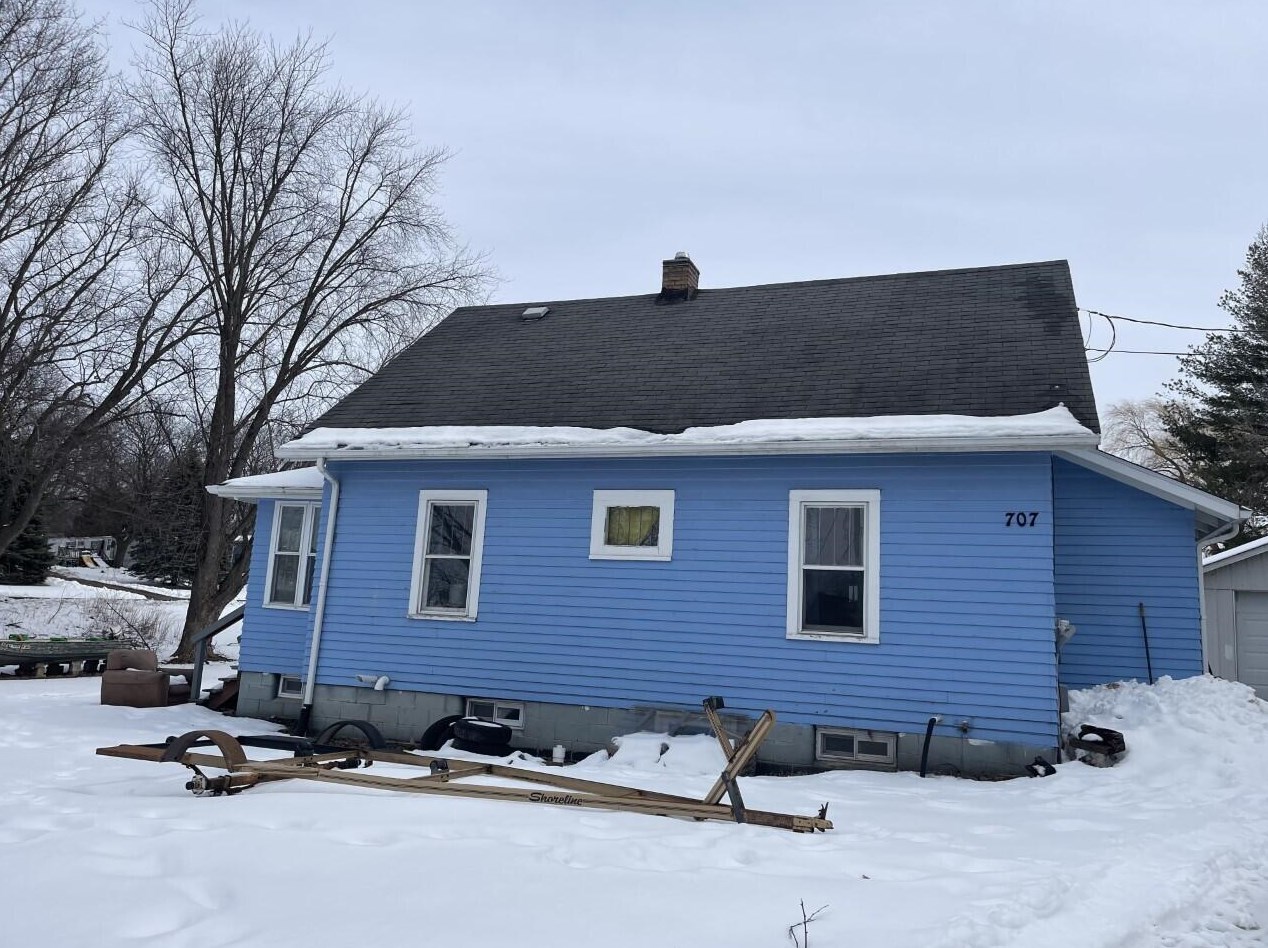 707 S Main St, Westby, WI 54667