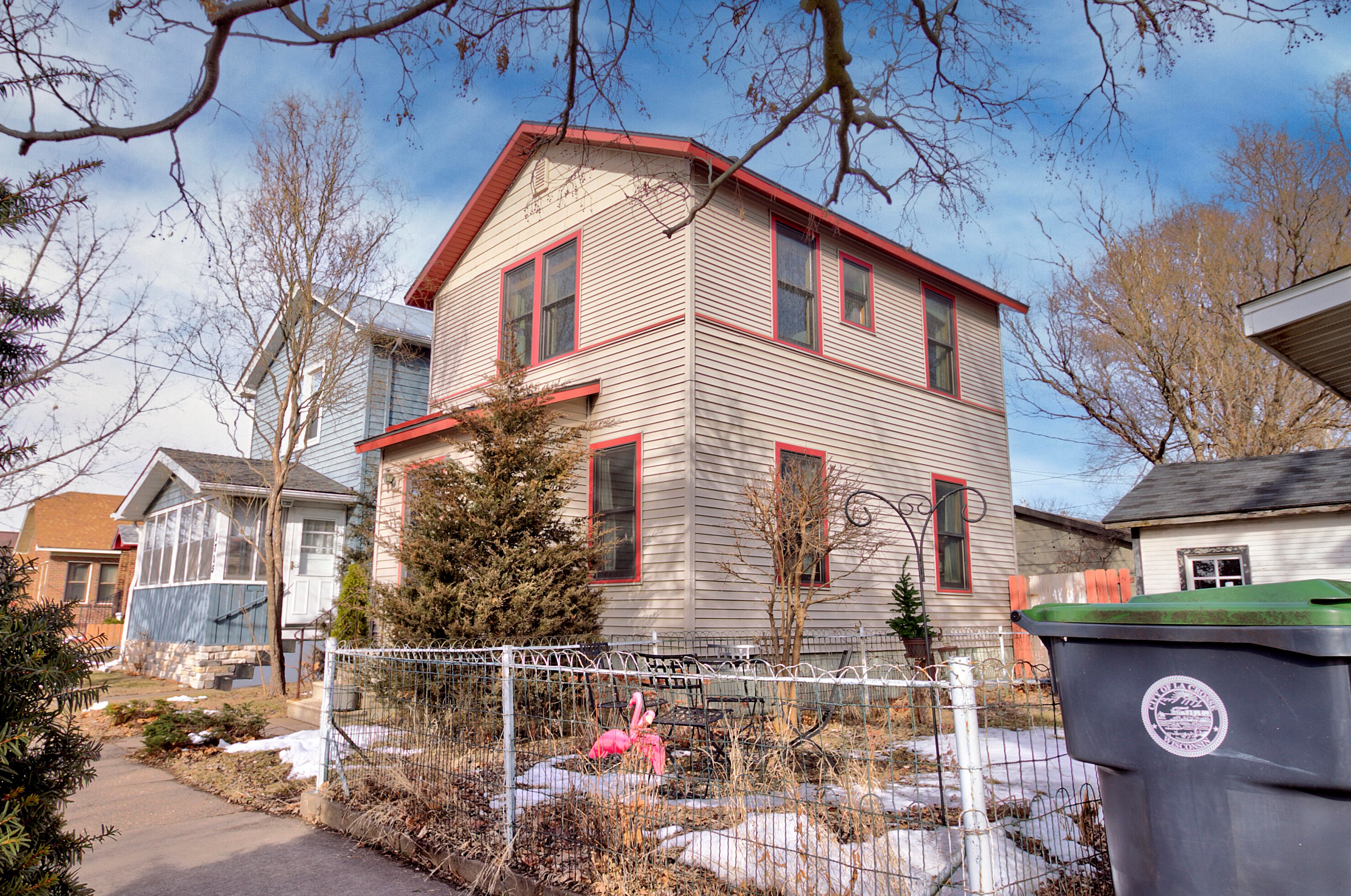 1717 9th St, La Crosse, WI 54601