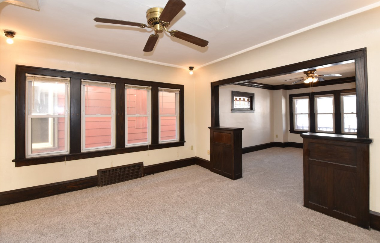 1734 65, Milwaukee WI 53213-4021 exterior