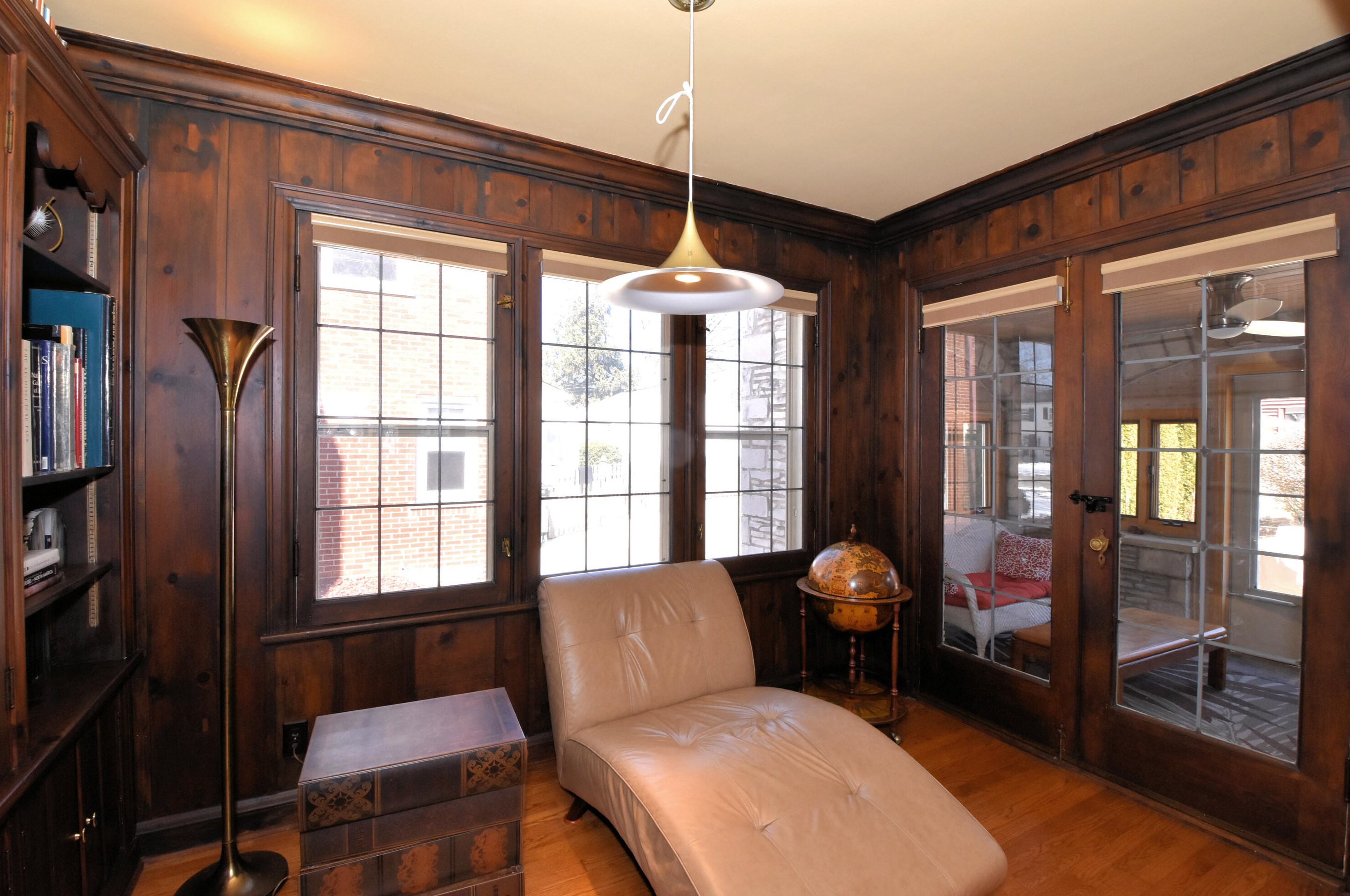 646 77 St, Milwaukee WI 53213-3511 exterior