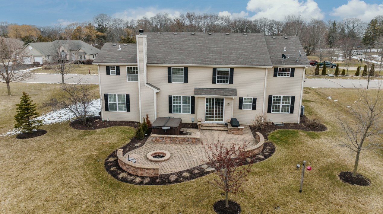 10846 43rd Ave, Kenosha, WI 53158