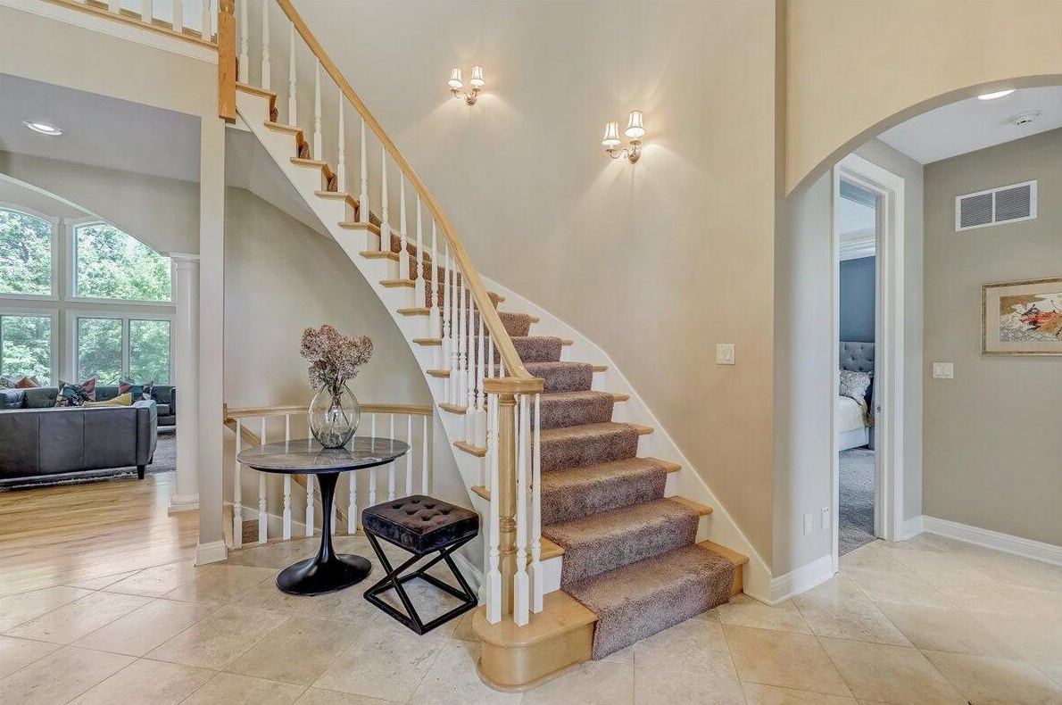 13750 N Legacy Hills Dr, Thiensville, WI 53097