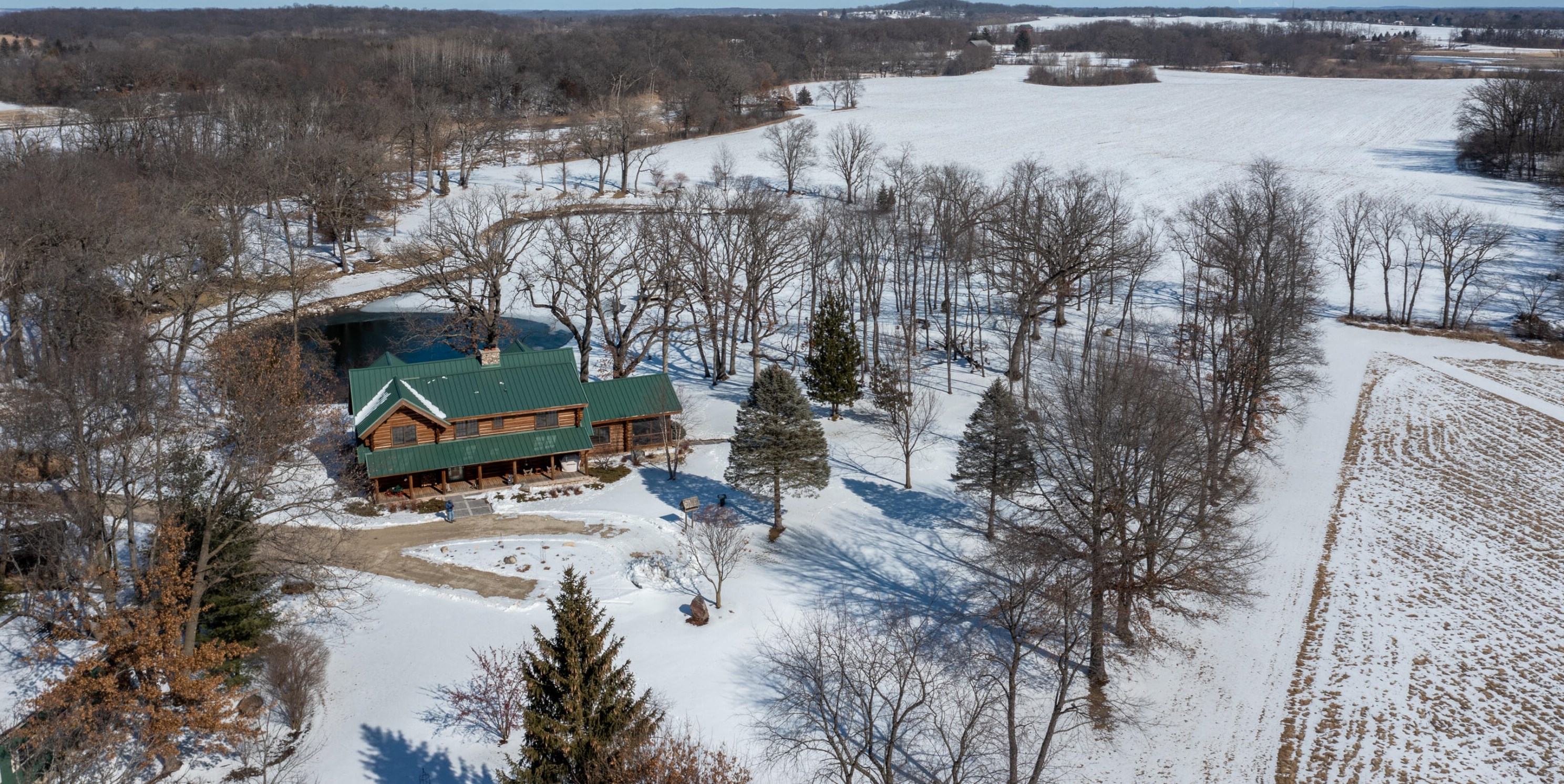 4901 Maple Rd, East Troy, WI 53120
