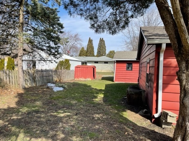 8010 111th Ave, Kenosha, WI 53158