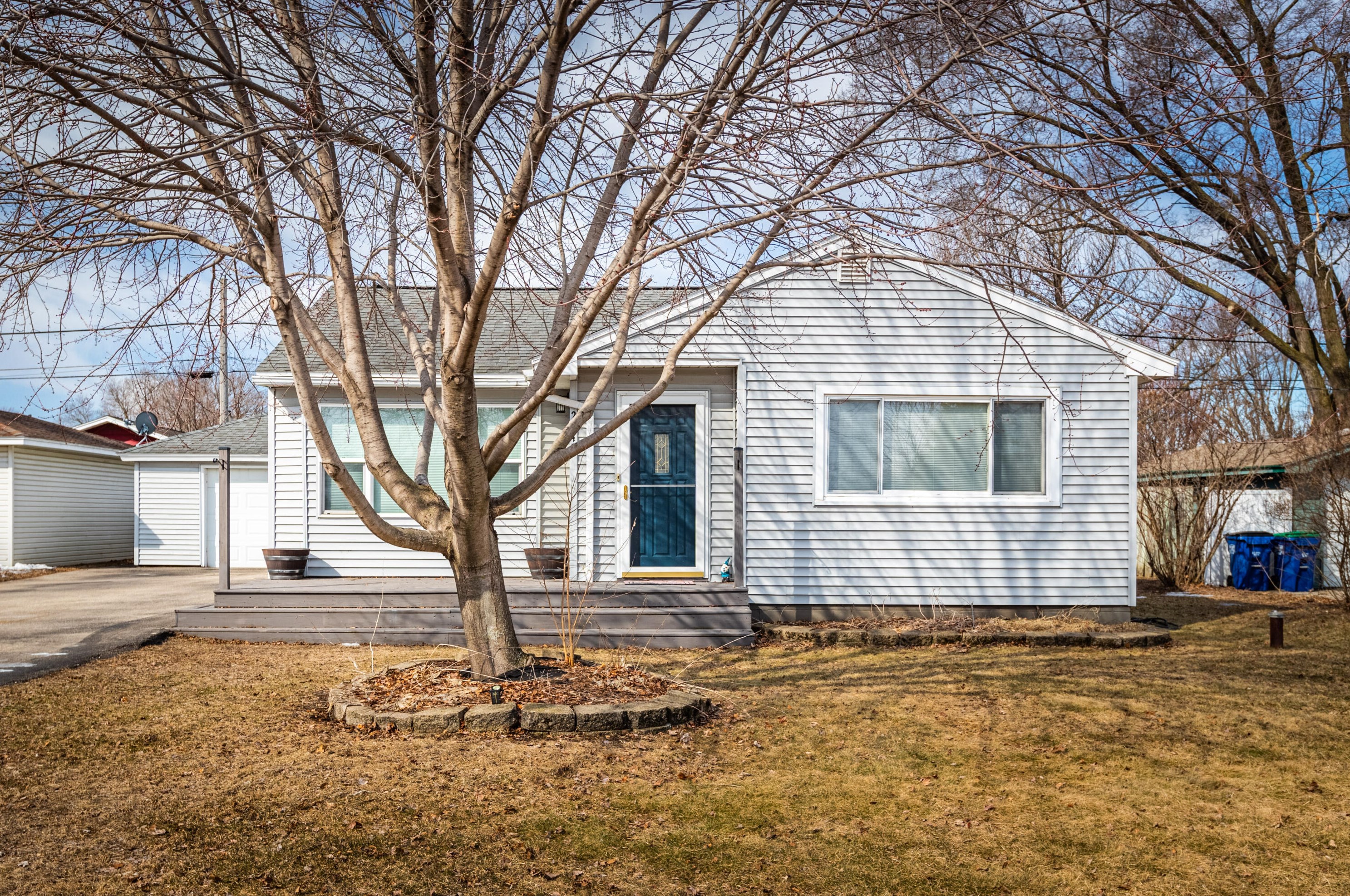 2545 2nd Ave, La Crosse, WI 54603
