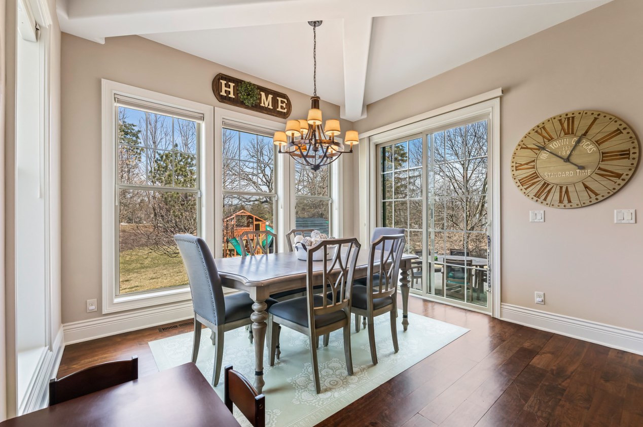 18840 Chapel Hill Dr, Brookfield WI  53045-7446 exterior