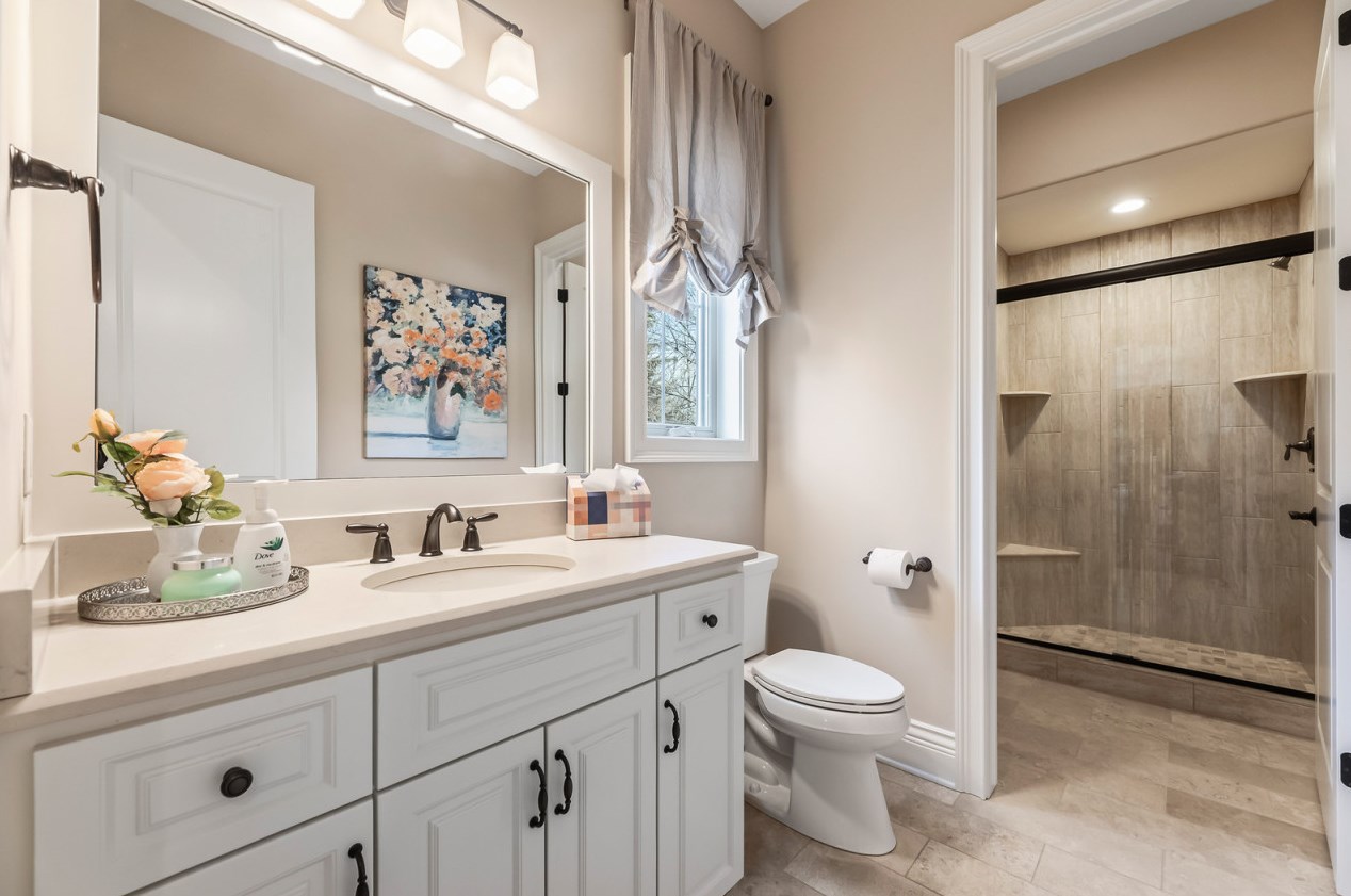 18840 Chapel Hill Dr, Brookfield WI  53045-7446 exterior