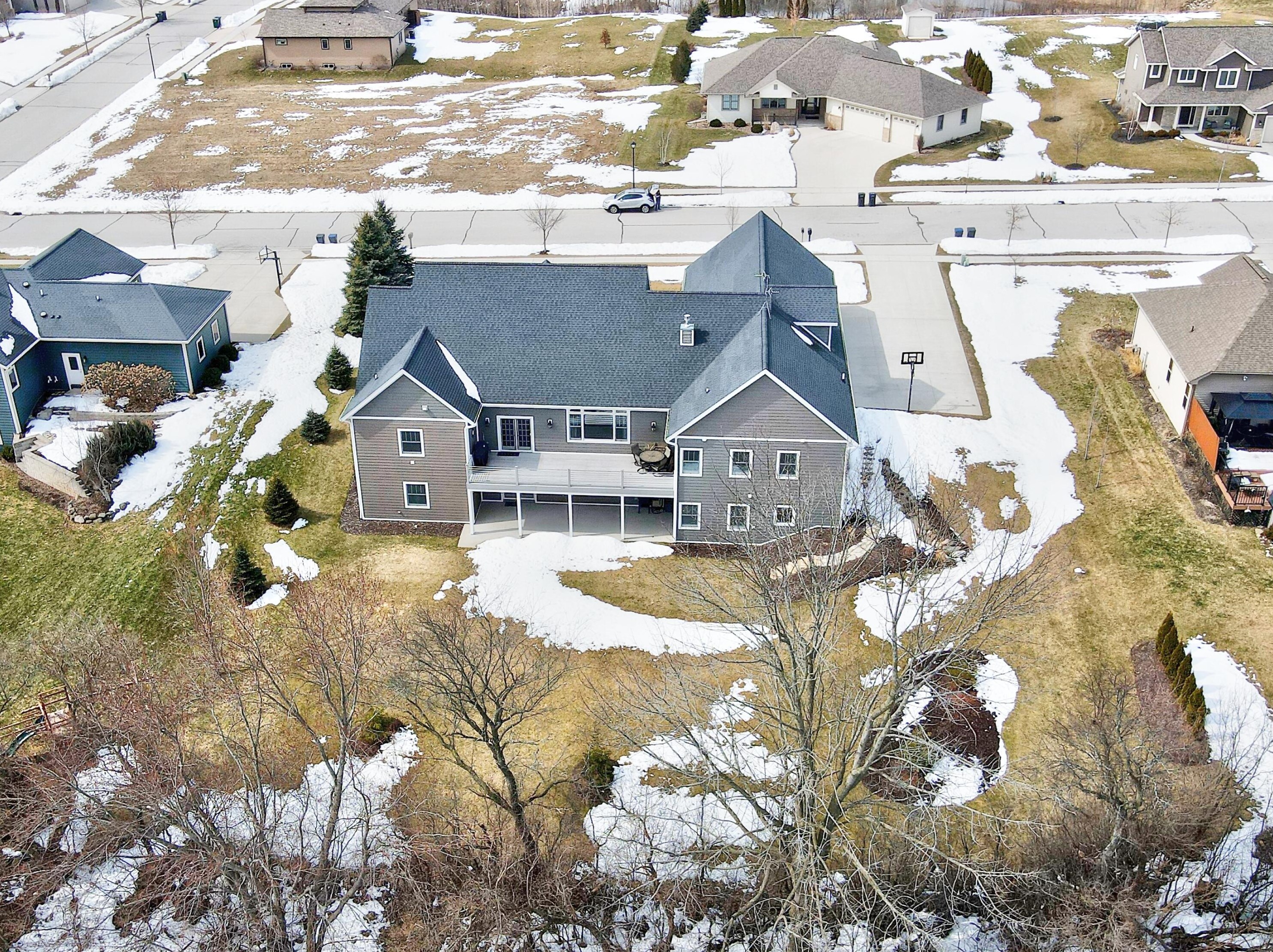 163 Tumbler Ridge Way, Plymouth, WI 53073
