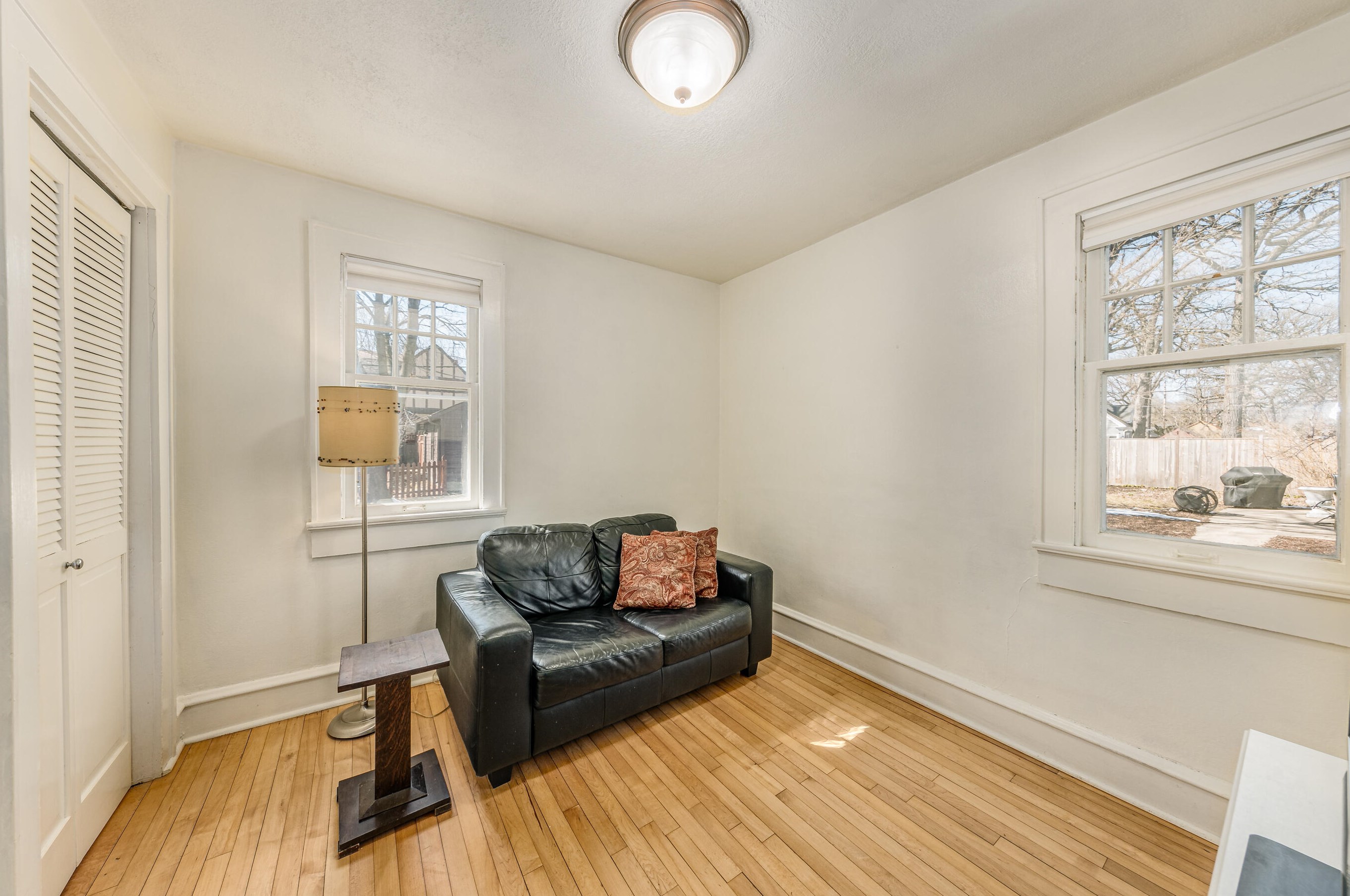 1919 Church St, Milwaukee WI 53213-2129 exterior