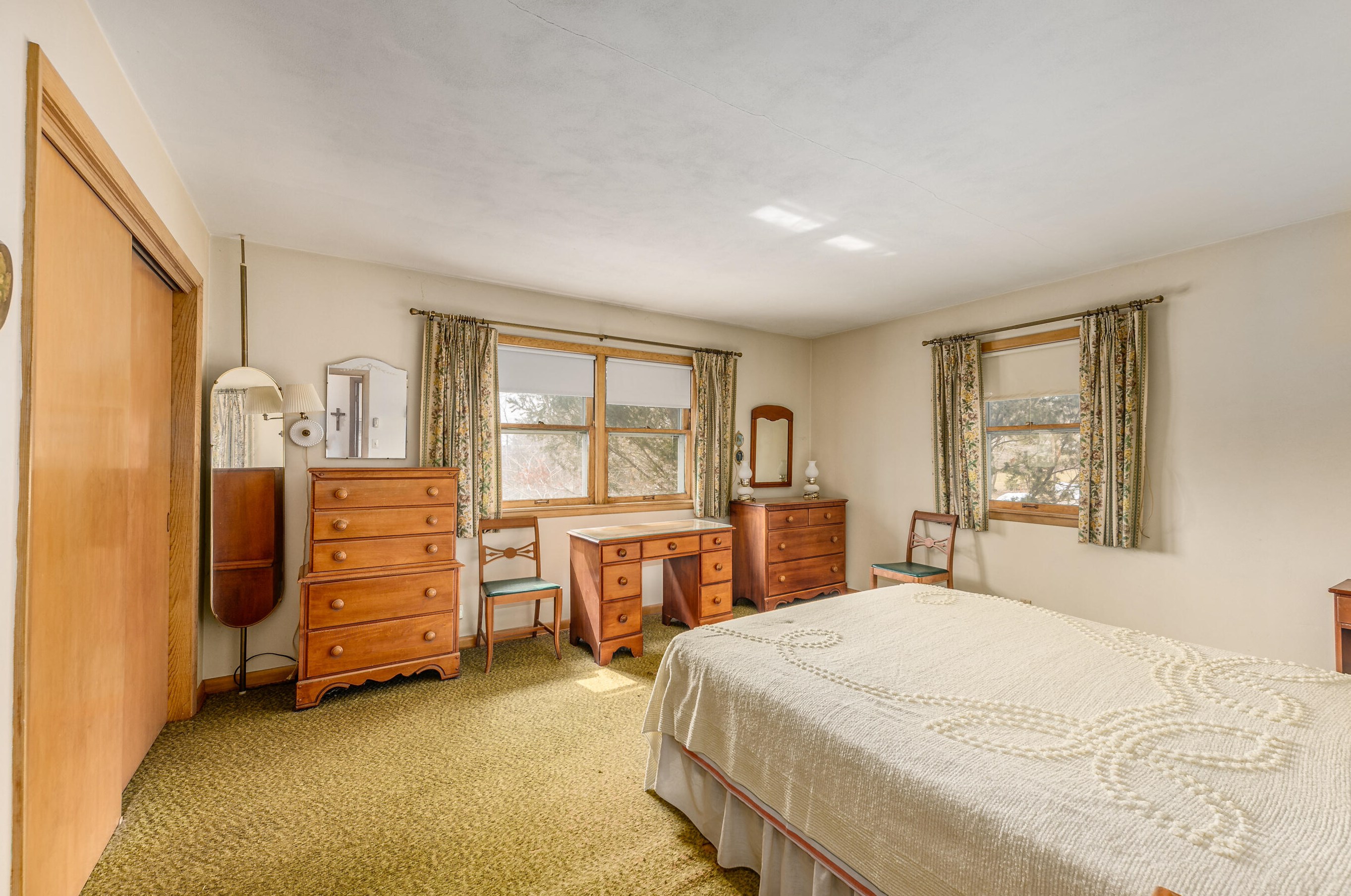 17515 West Ln, Brookfield WI  53045-4312 exterior