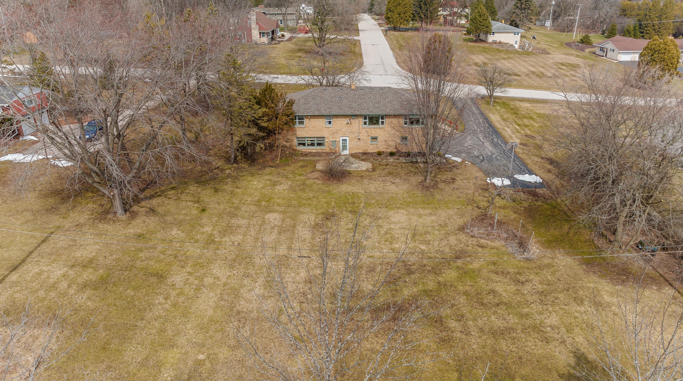 17515 West Ln, Brookfield, WI 53045