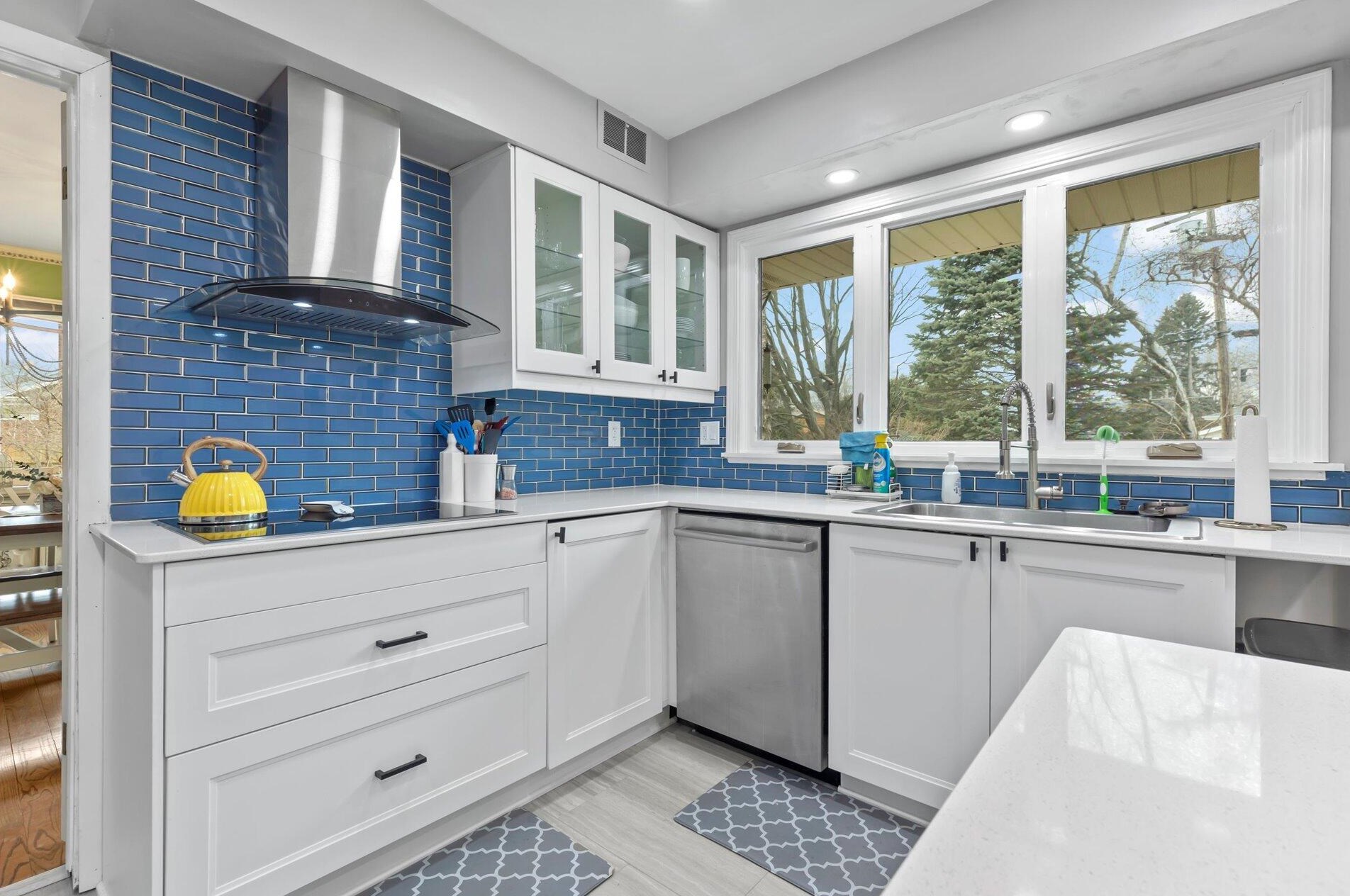 3800 Lighthouse Dr, Racine WI  53402-3618 exterior