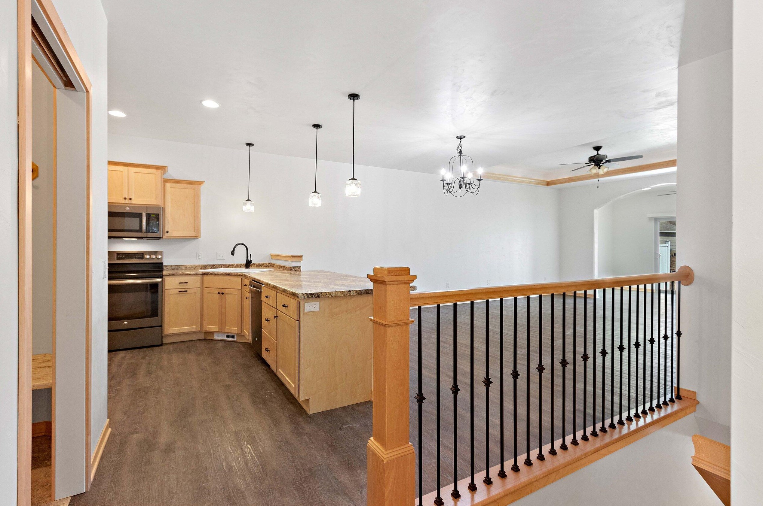 1919 Hidden Hollow Ln, Manitowoc, WI 54220