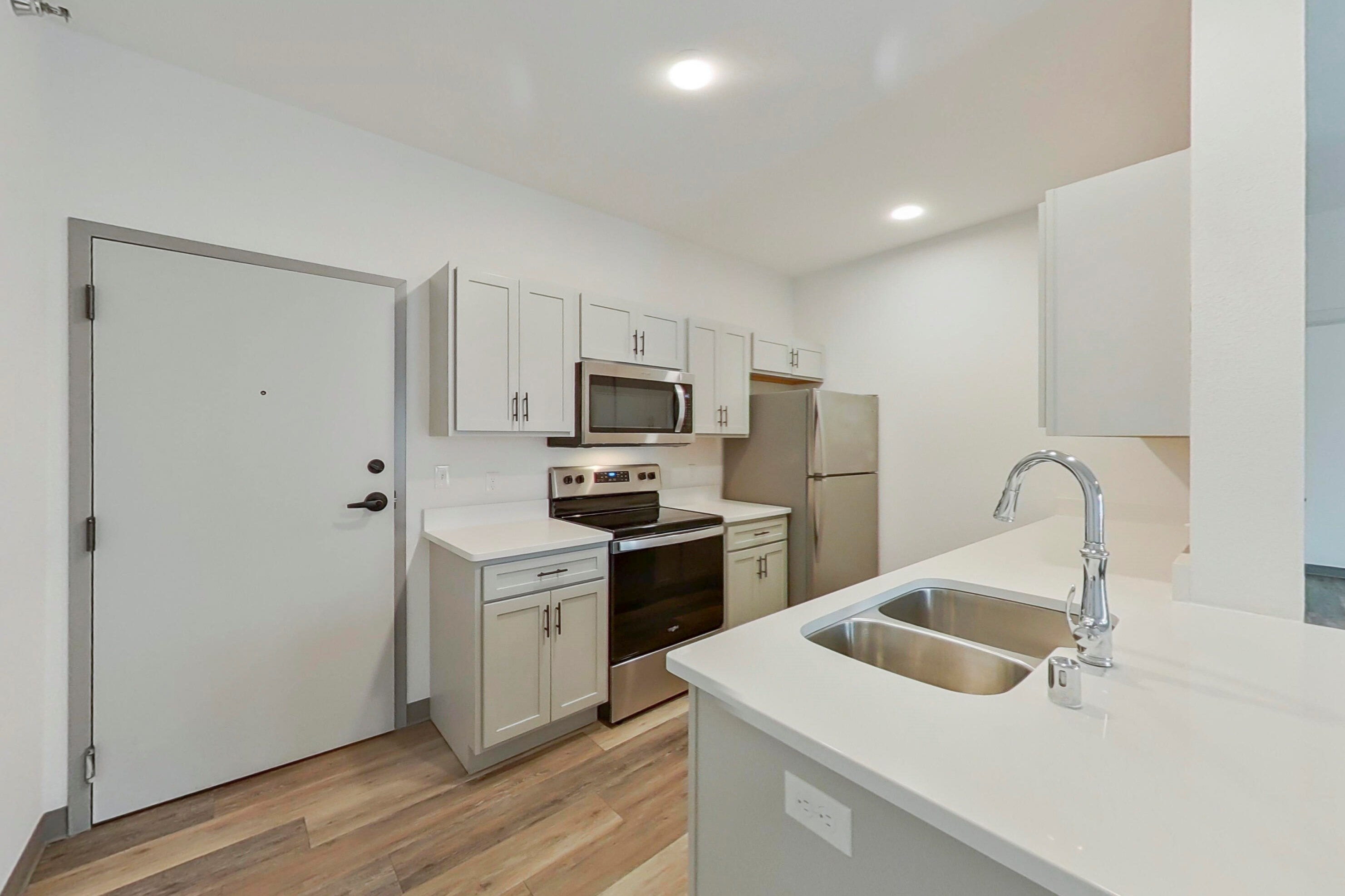 2075 N Cambridge Ave #303, Milwaukee, WI 53202