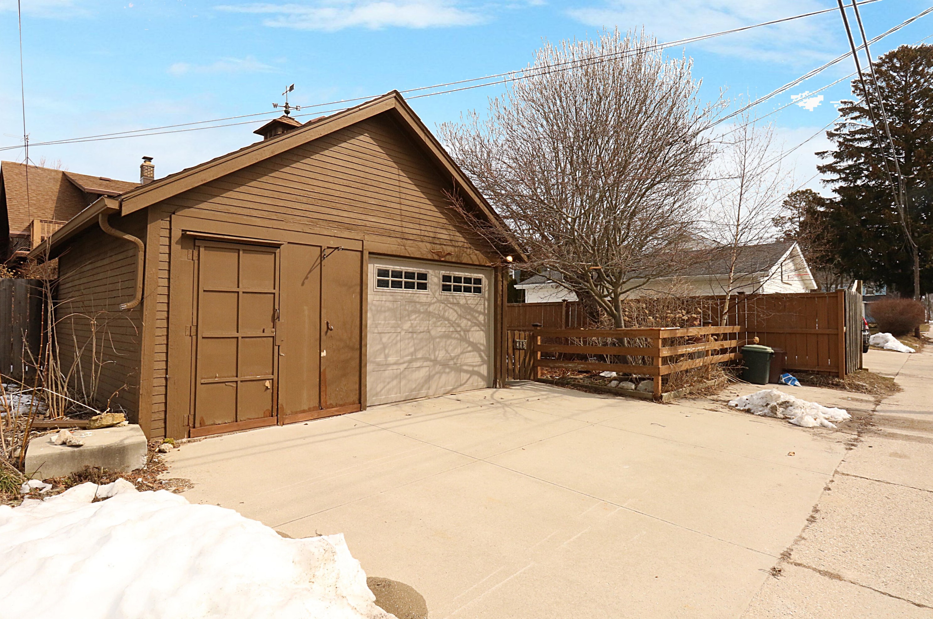 415 Bluff Ave, Sheboygan, WI 53081