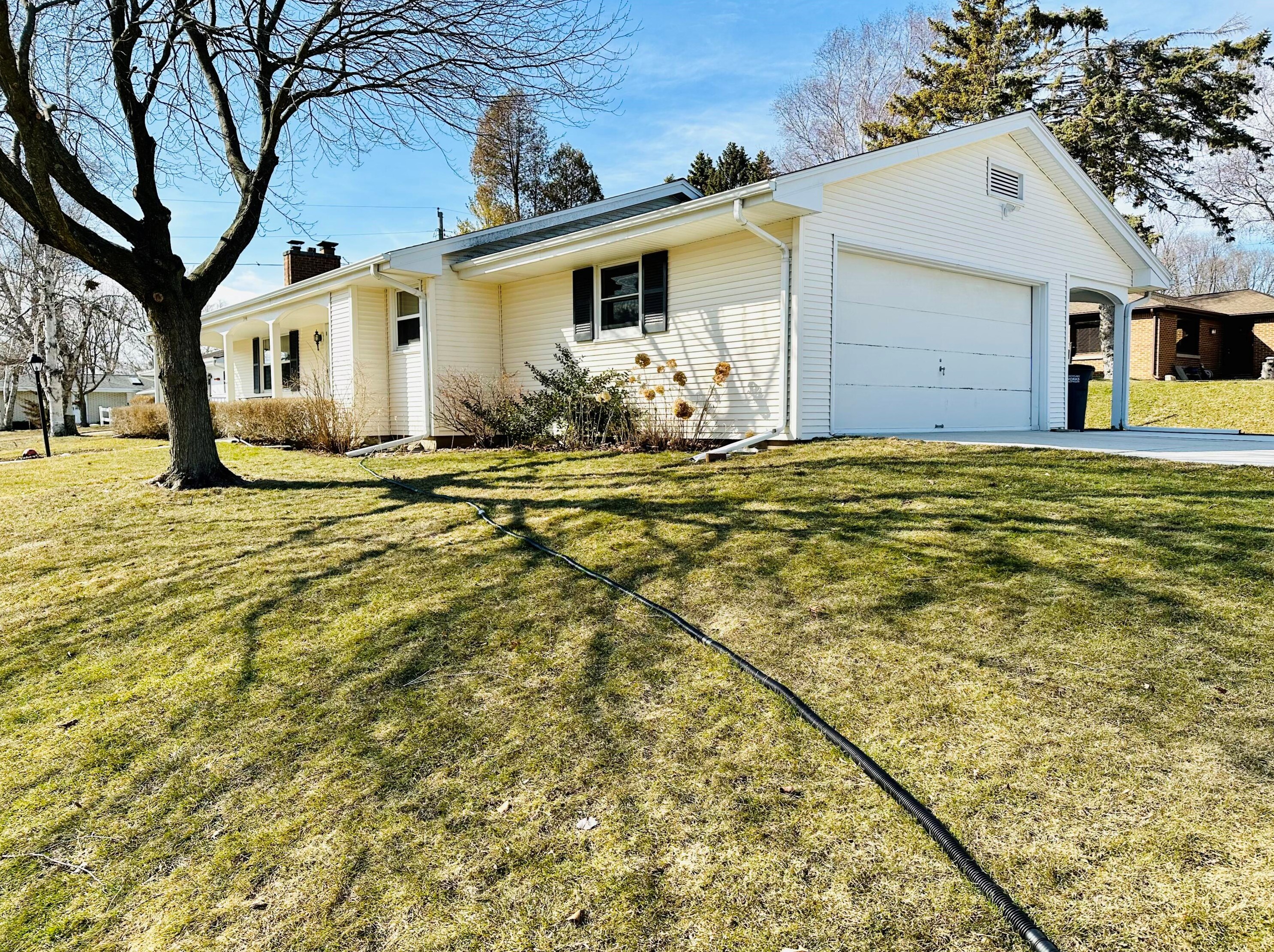 708 Mayflower Ave, Sheboygan, WI 53083