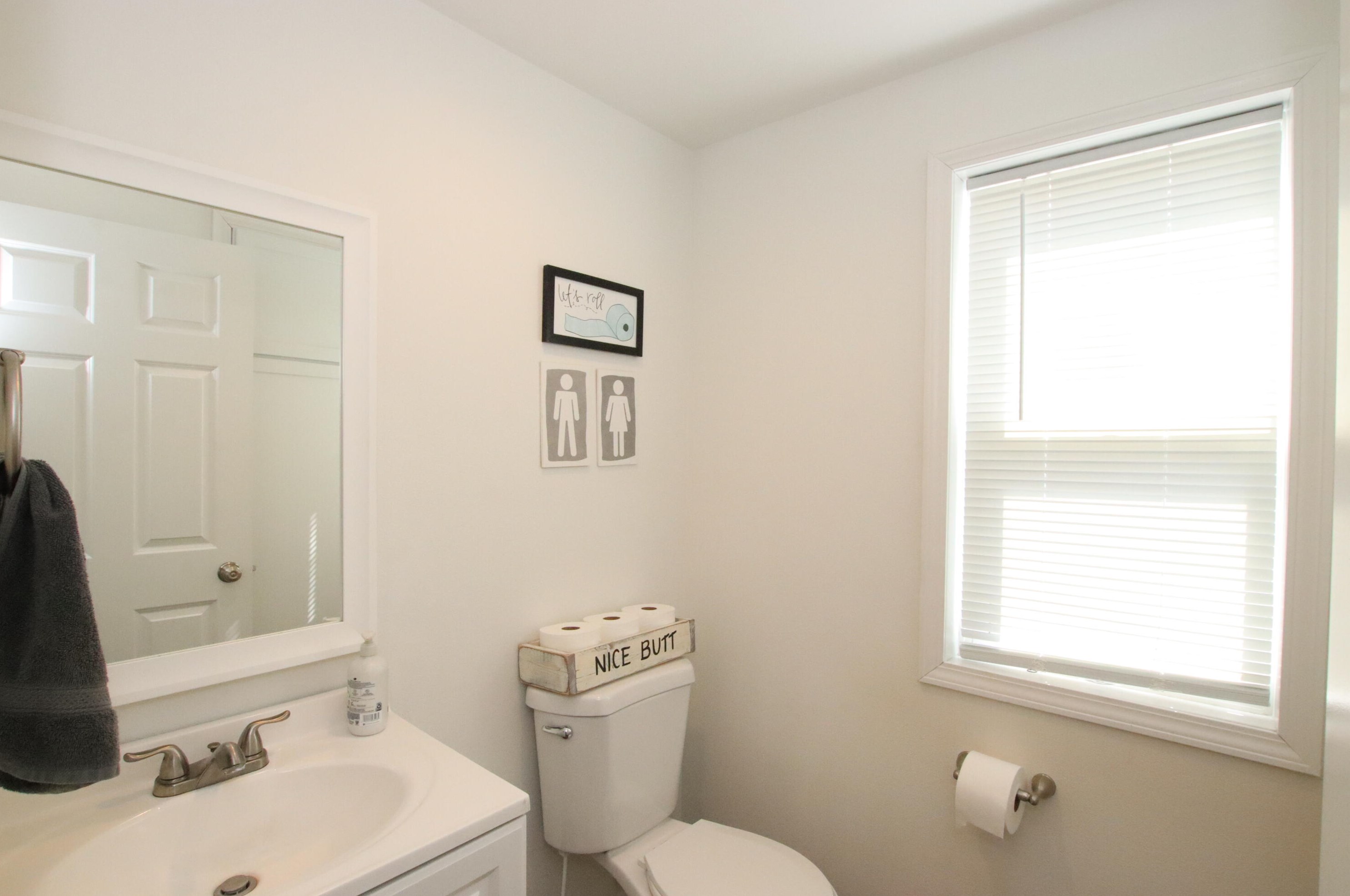 525 Loos St, Hartford WI  53027-1913 exterior
