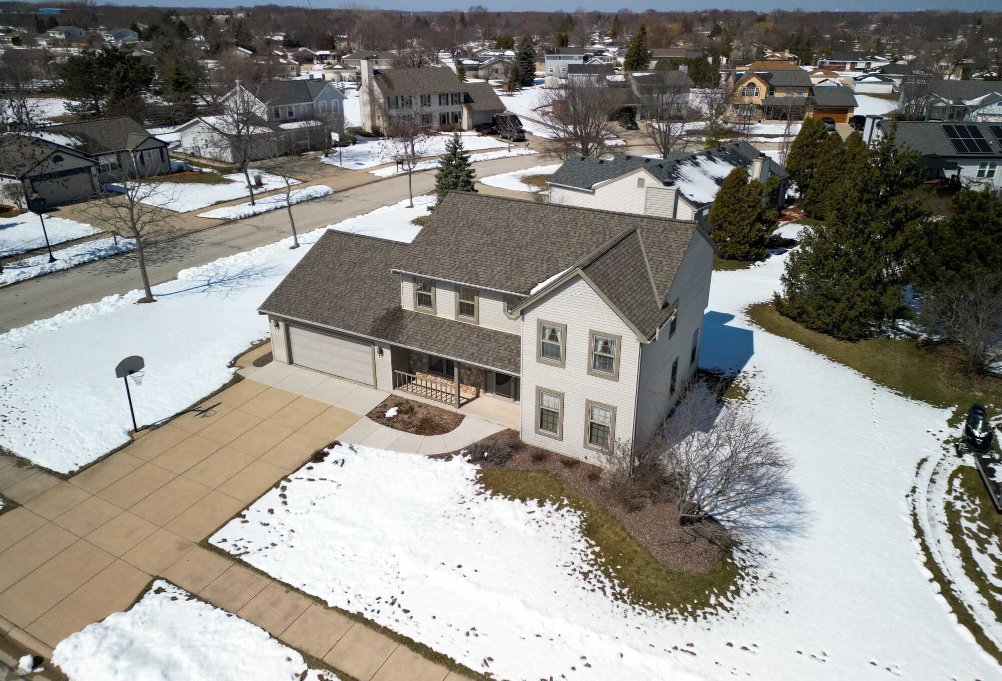 428 E Pheasant Run, Oak Creek, WI 53154