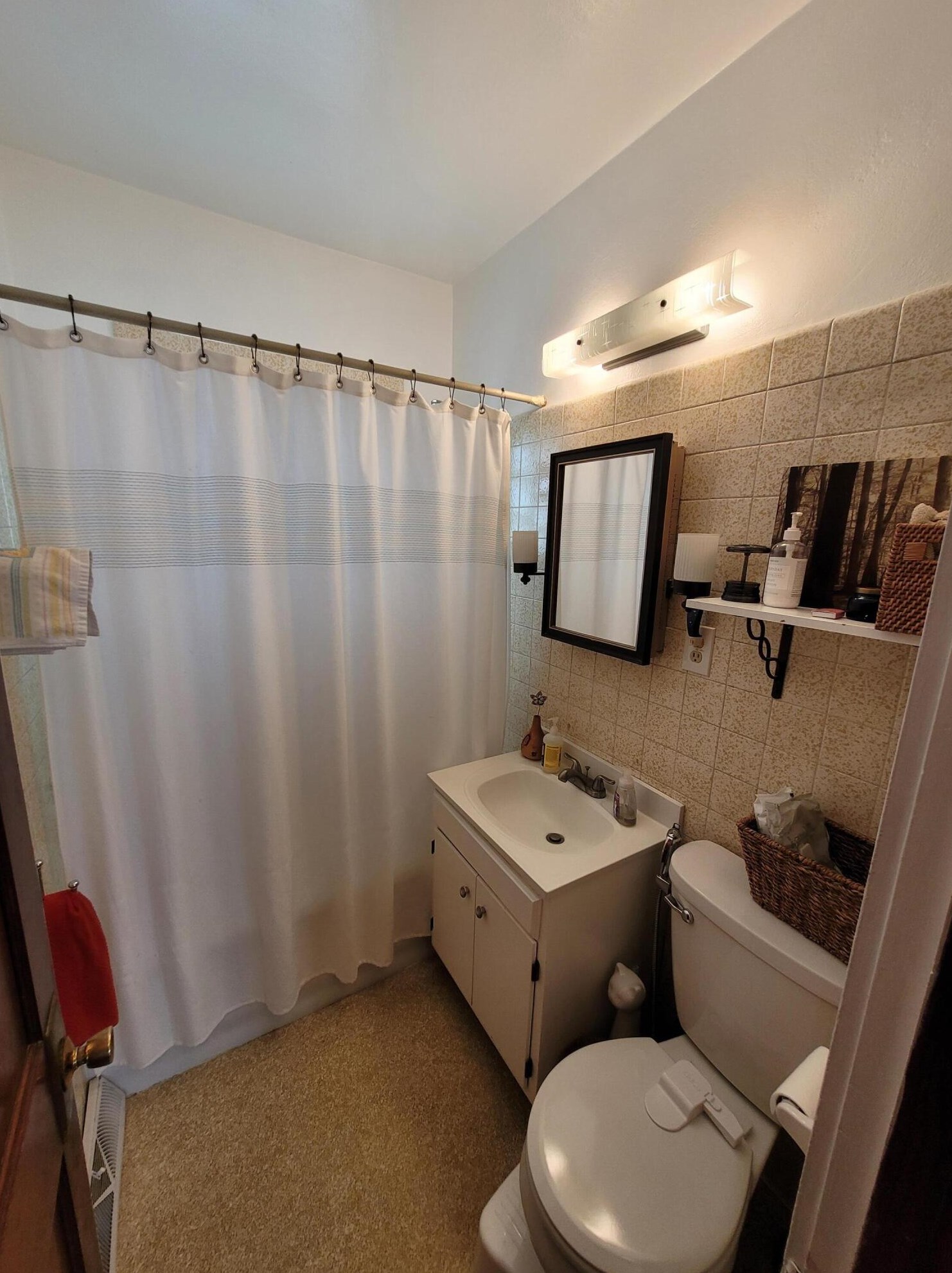 512 Madison Ave, South Milwaukee WI  53172-2704 exterior