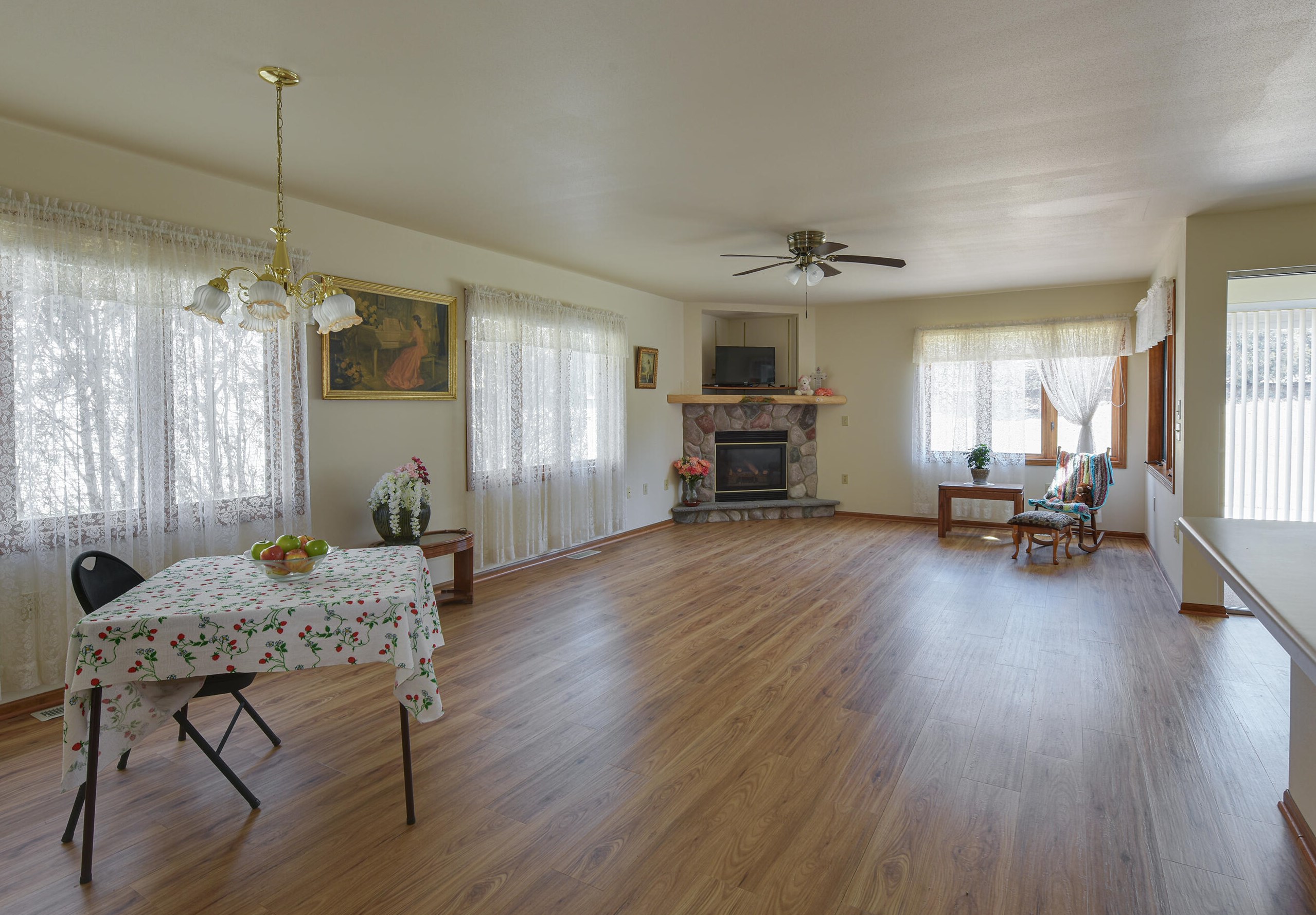 462 Hartford Square #1, Hartford, WI 53027