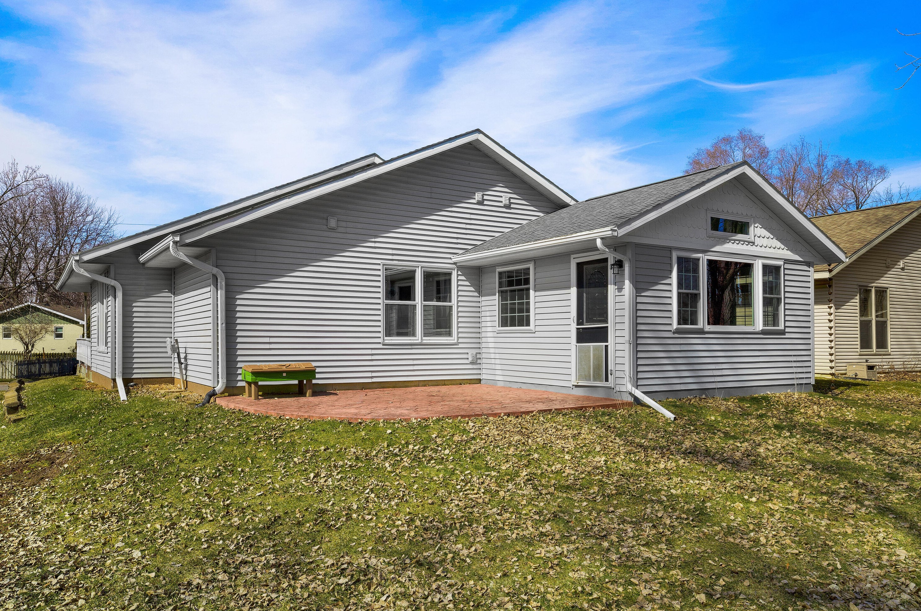 1718 N Salem Rd, La Crosse, WI 54603