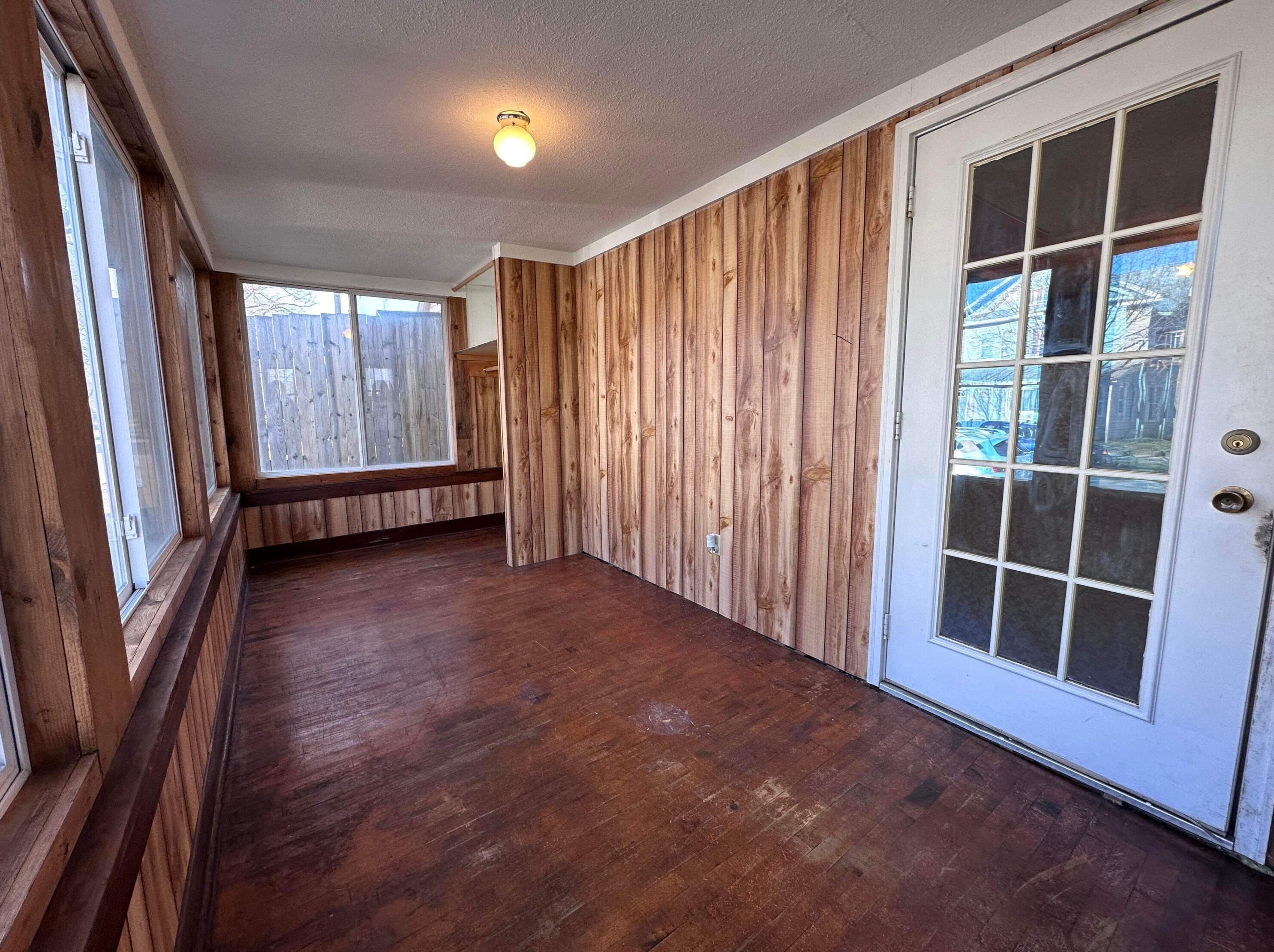 1805 Loomis St, La Crosse, WI 54603