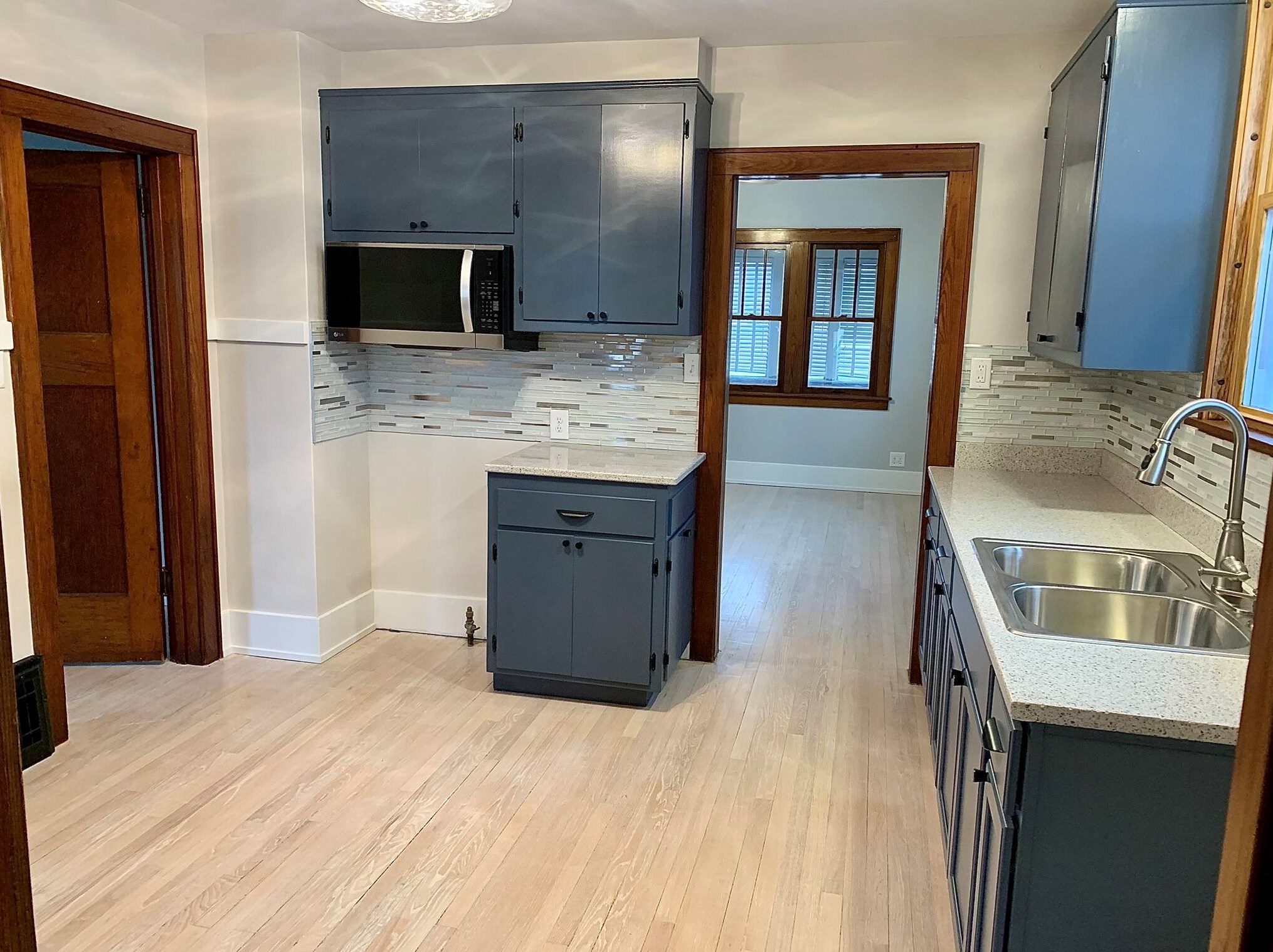 704 N Grandview Blvd, Waukesha, WI 53188