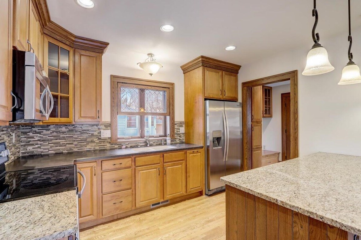 617 N Church St, Elkhorn, WI 53121