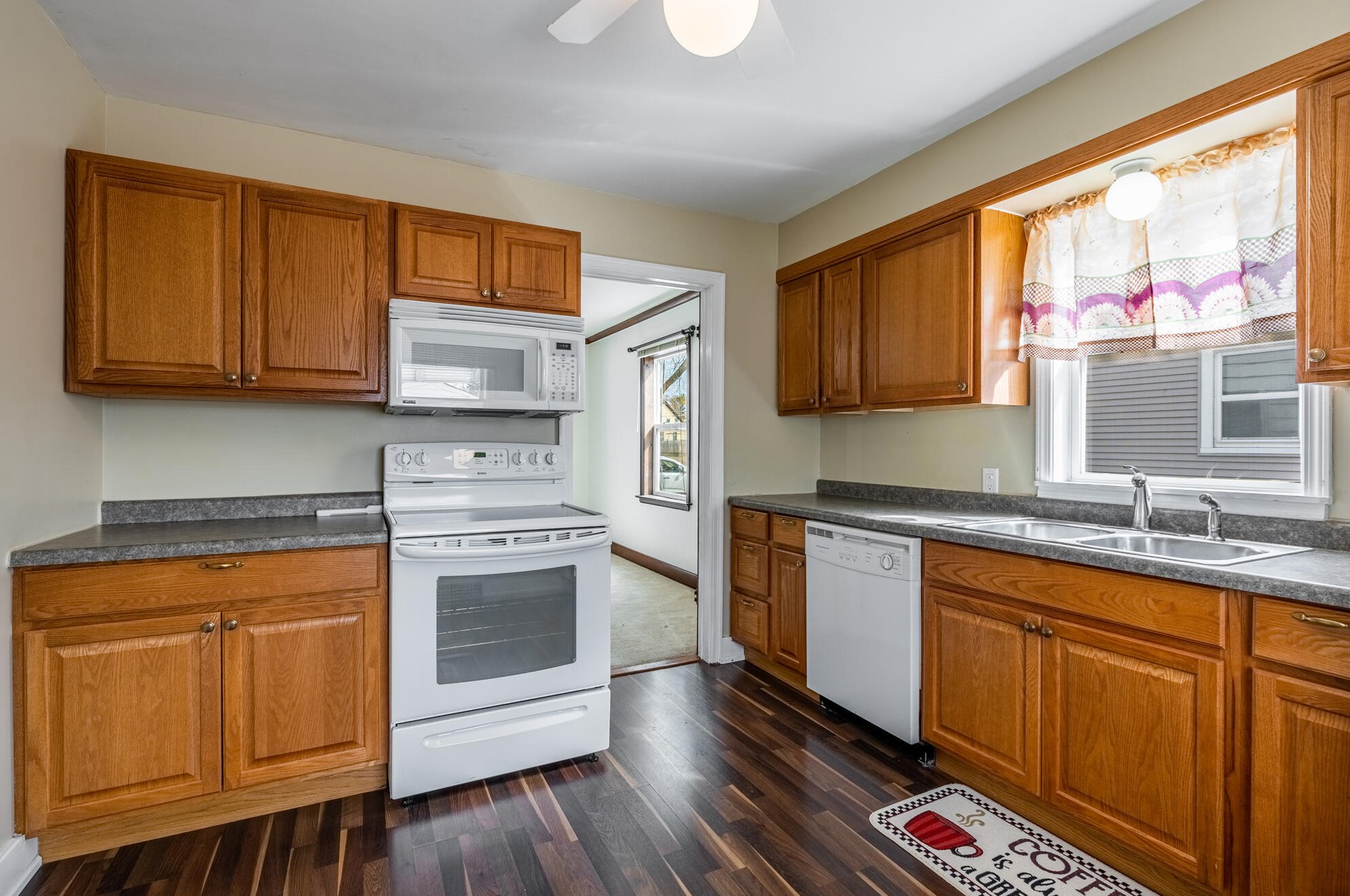 1224 20th St, Sheboygan, WI 53081-5142