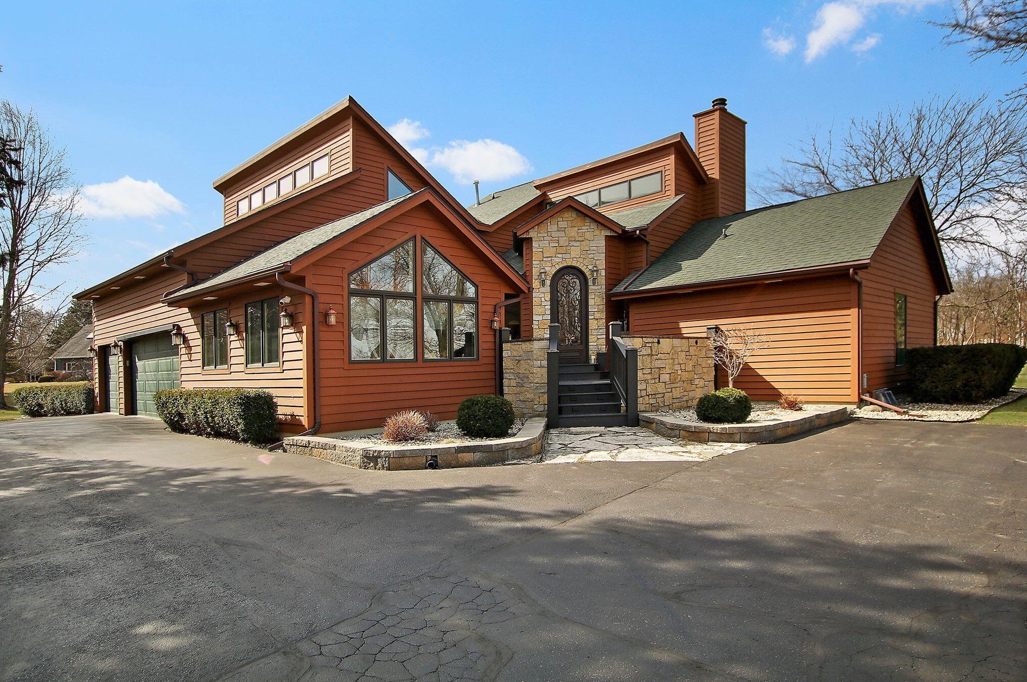 13105 Wilmot Rd, Kenosha, WI 53142