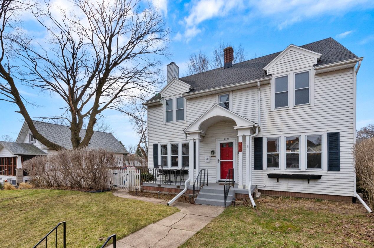 3709 E Allerton Ave, Cudahy, WI 53110