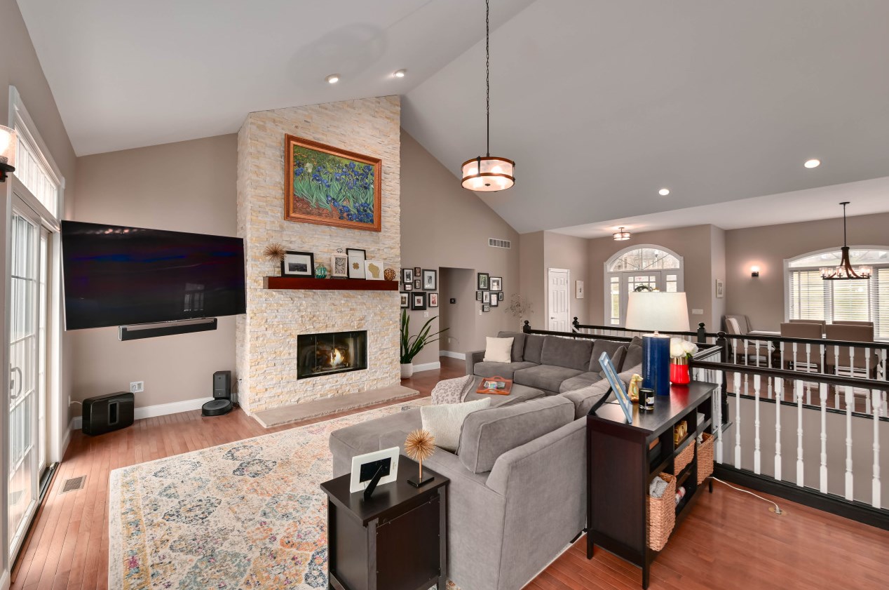 1221 Masters Rd, Lake Geneva, WI 53147